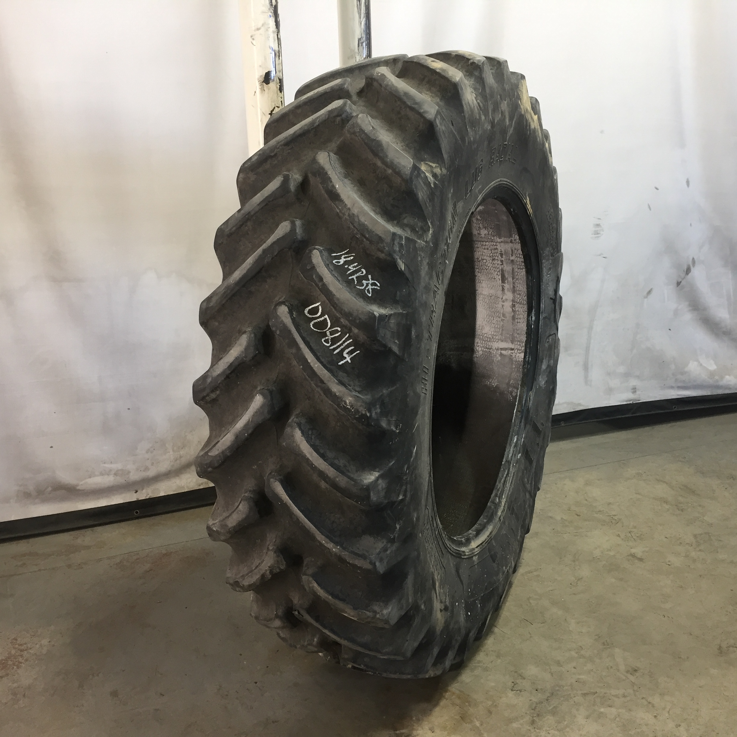 18.4/R38 Titan Farm Hi Traction Lug Radial R-1 Tire 008114