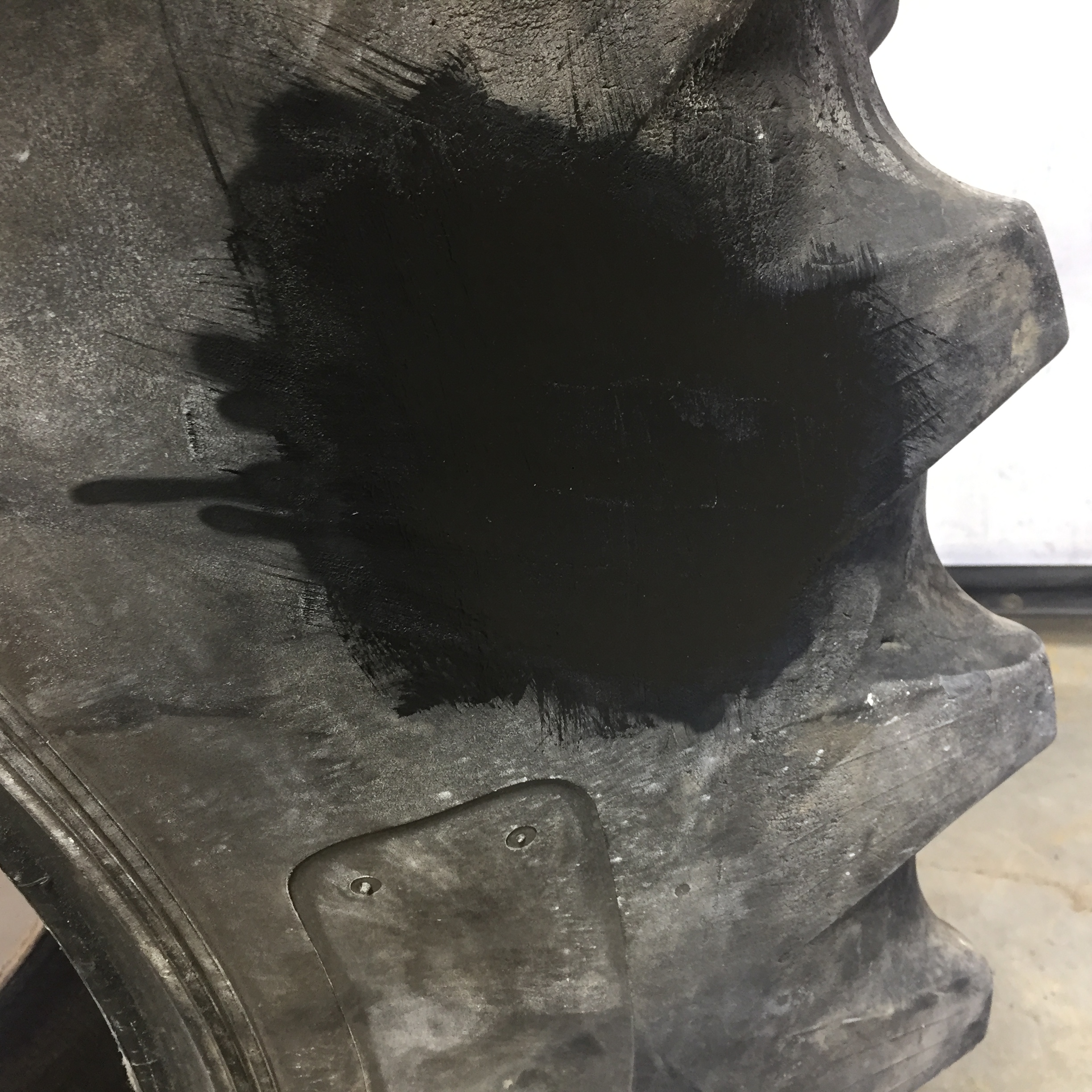 18.4/R38 Titan Farm Hi Traction Lug Radial R-1 Tire 008114