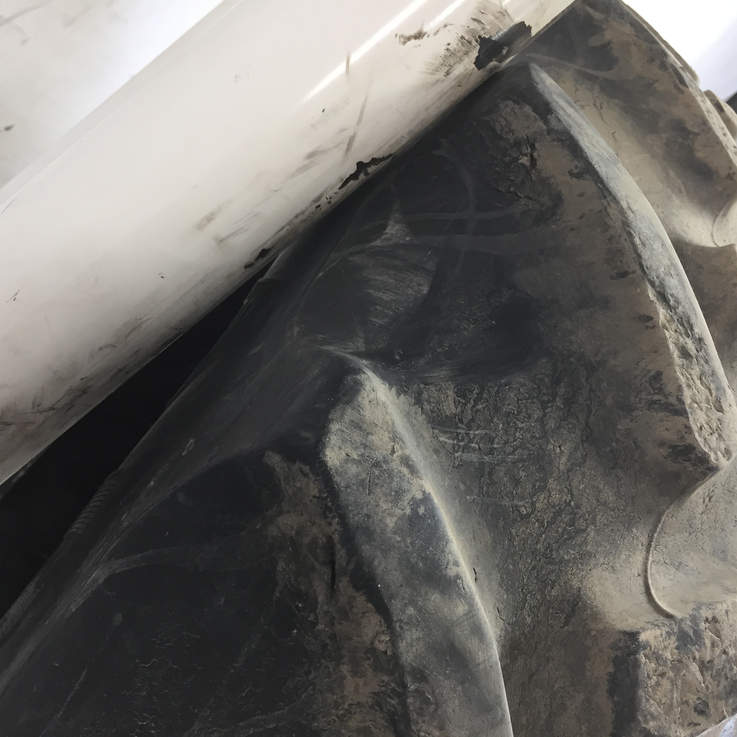 380/90R54 Goodyear Farm DT800 Super Traction R-1W Tire 008121