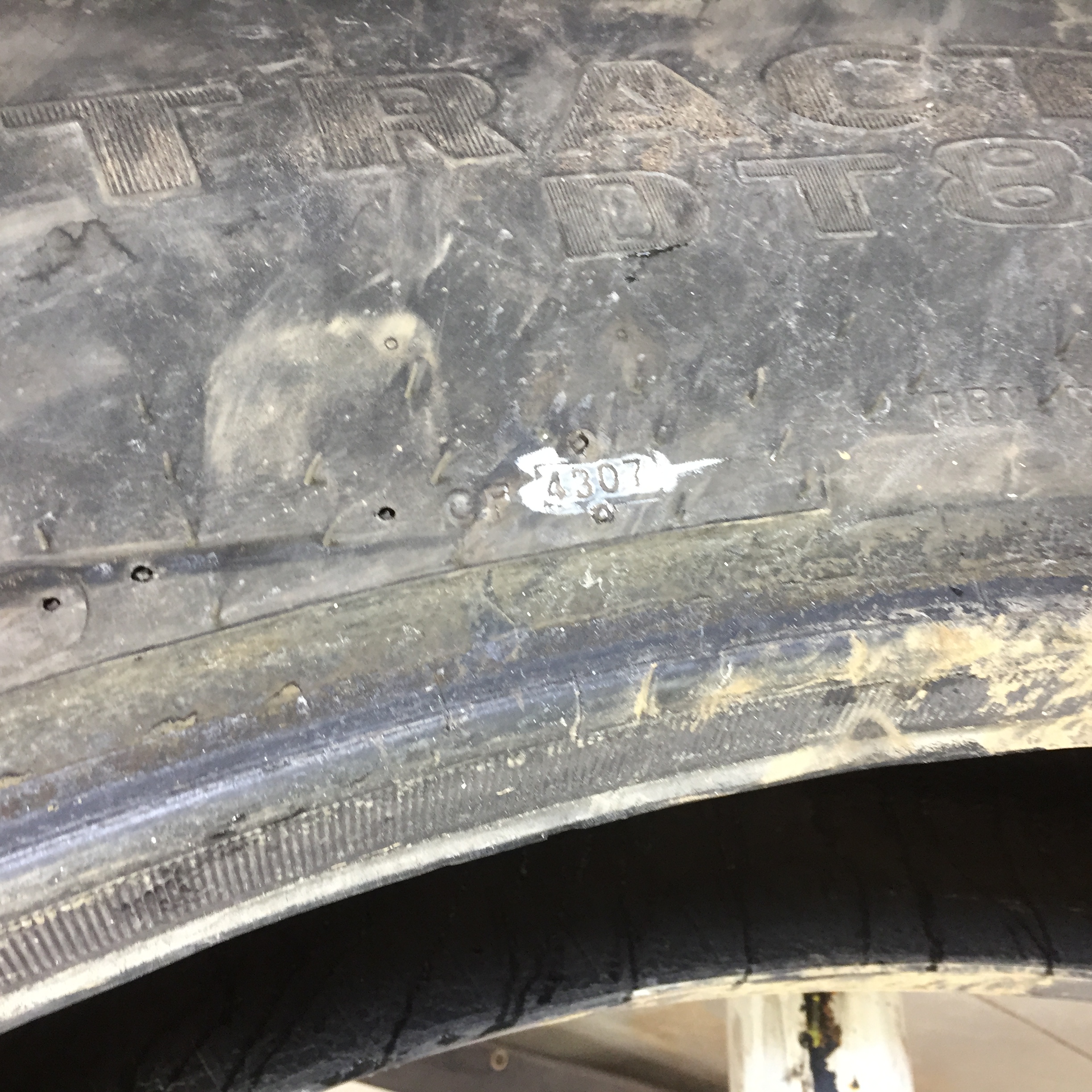 380/90R54 Goodyear Farm DT800 Super Traction R-1W Tire 008121