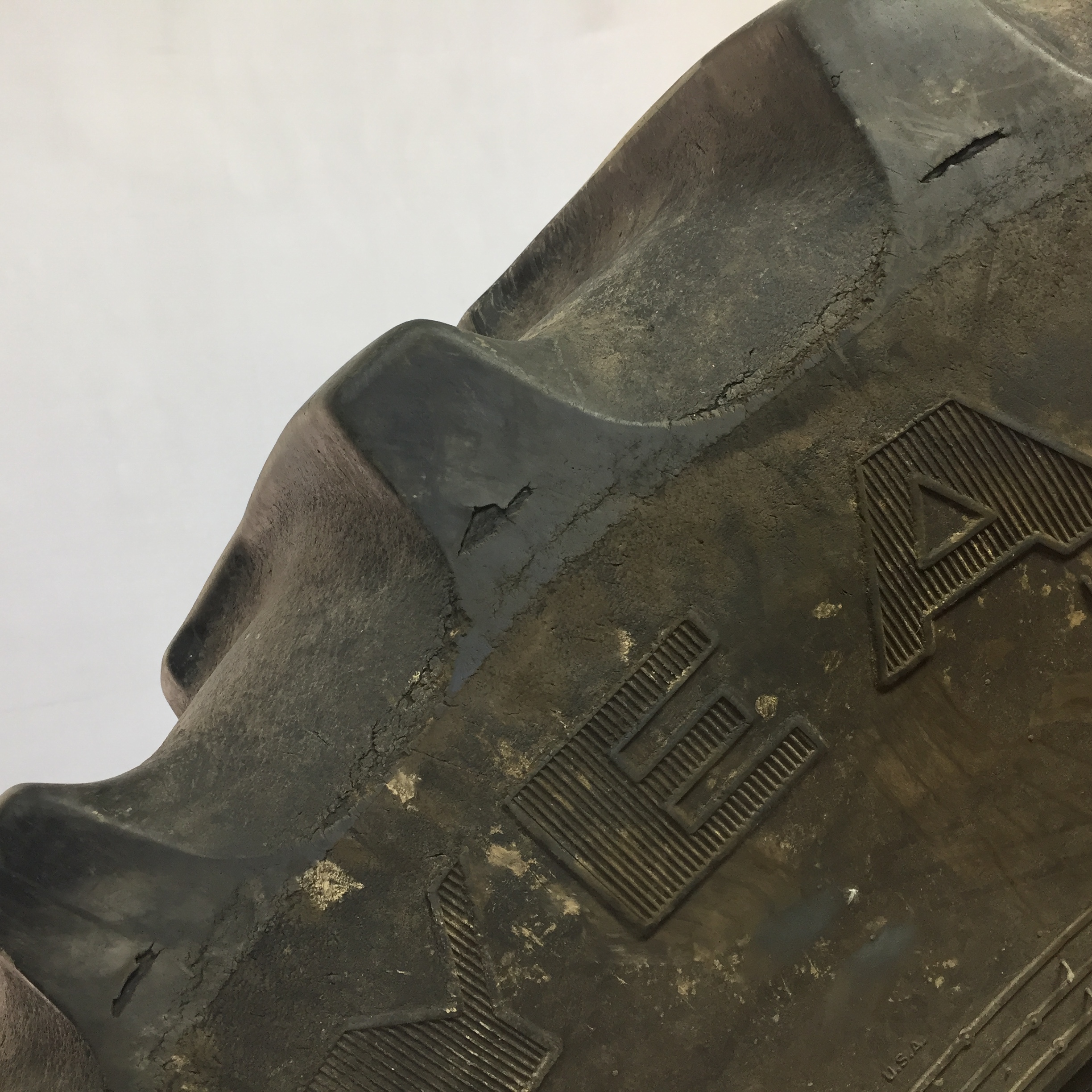 520/85R42 Goodyear Farm UltraTorque Radial R-1 Tire 008130