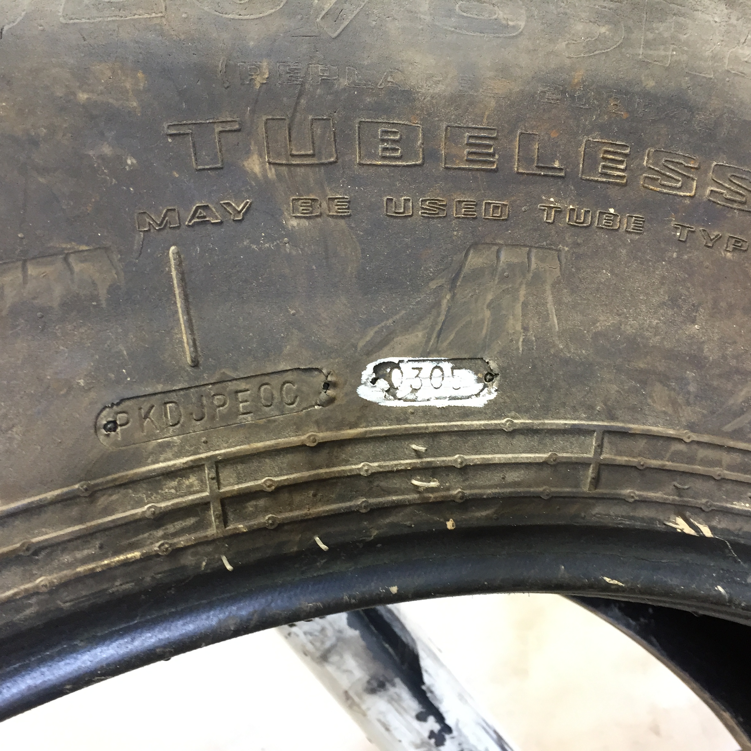520/85R42 Goodyear Farm UltraTorque Radial R-1 Tire 008130