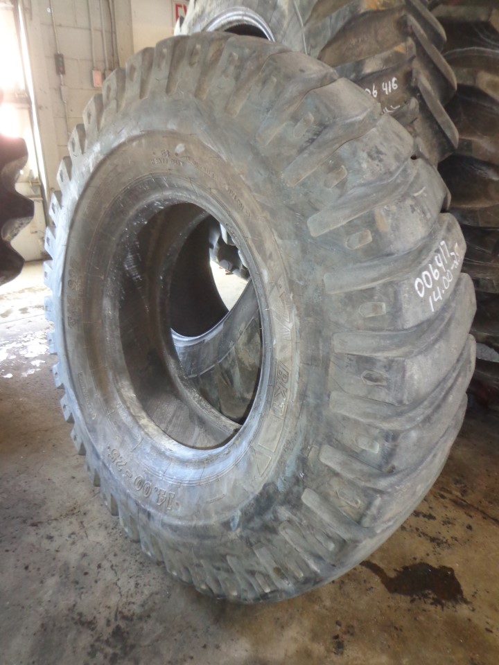 14.00/-25 BKT Tires EM 937 Earthmover E-3 Tire 006417