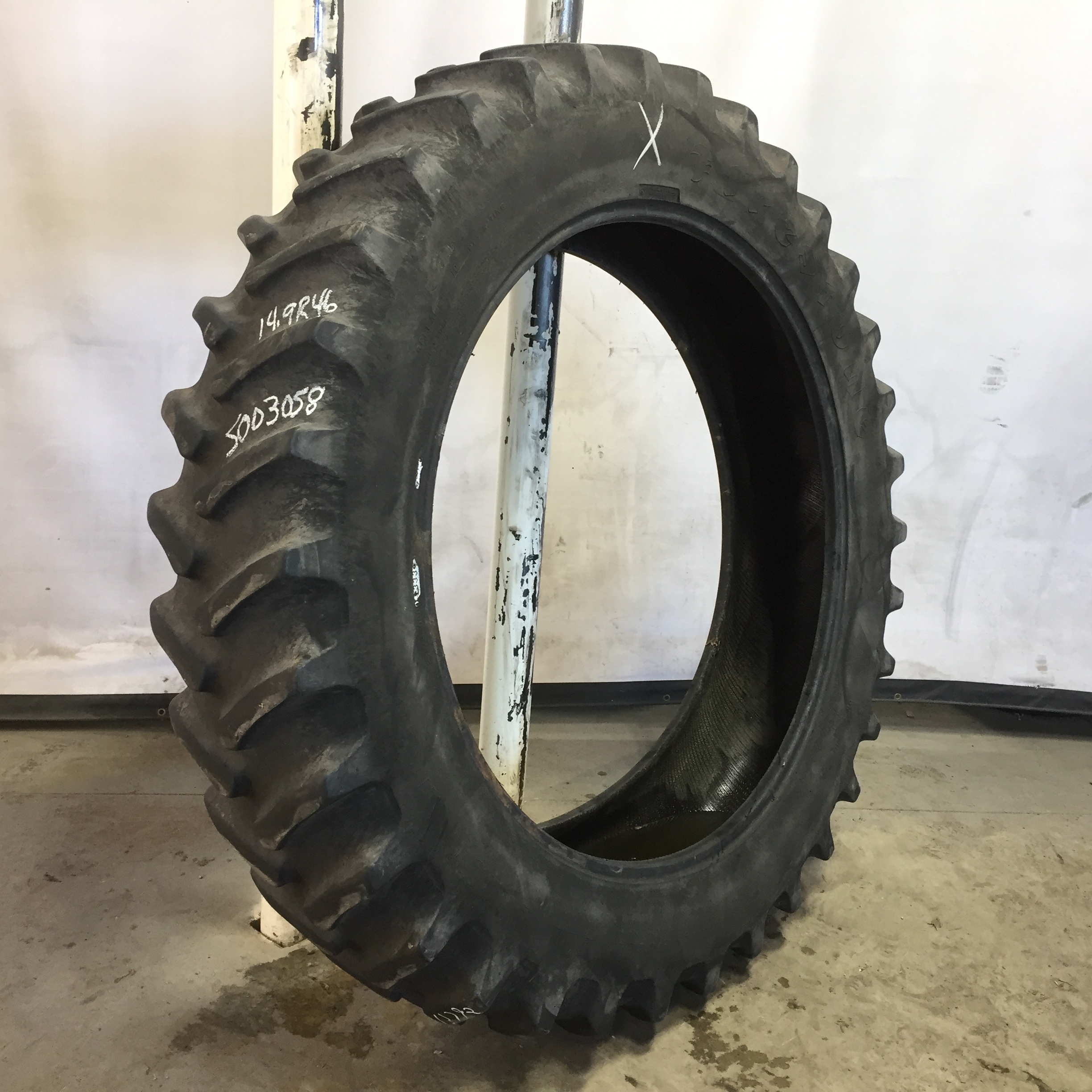 14.9/R46 Firestone Radial All Traction 23 R-1 Tire S003058