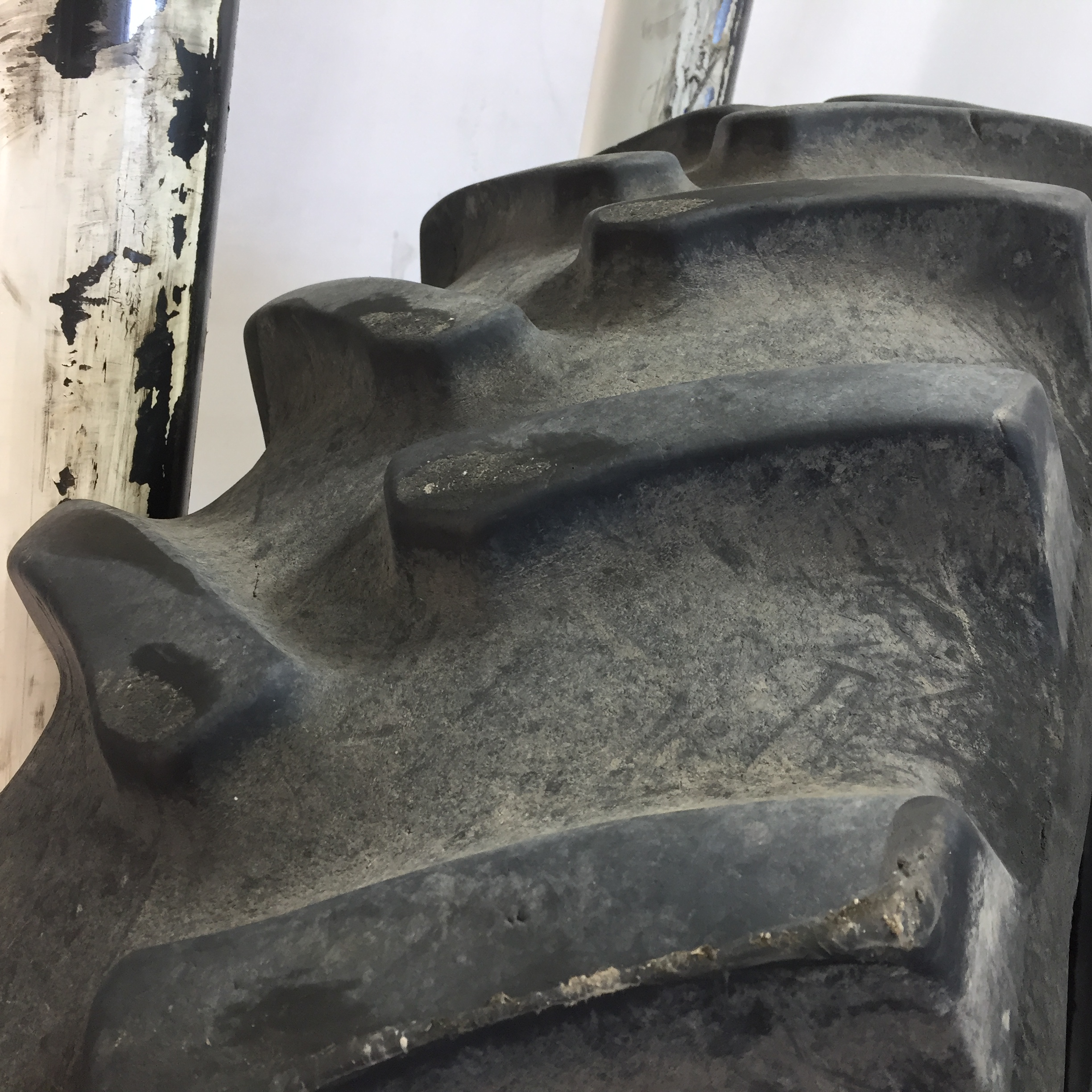 14.9/R46 Firestone Radial All Traction 23 R-1 Tire S003058