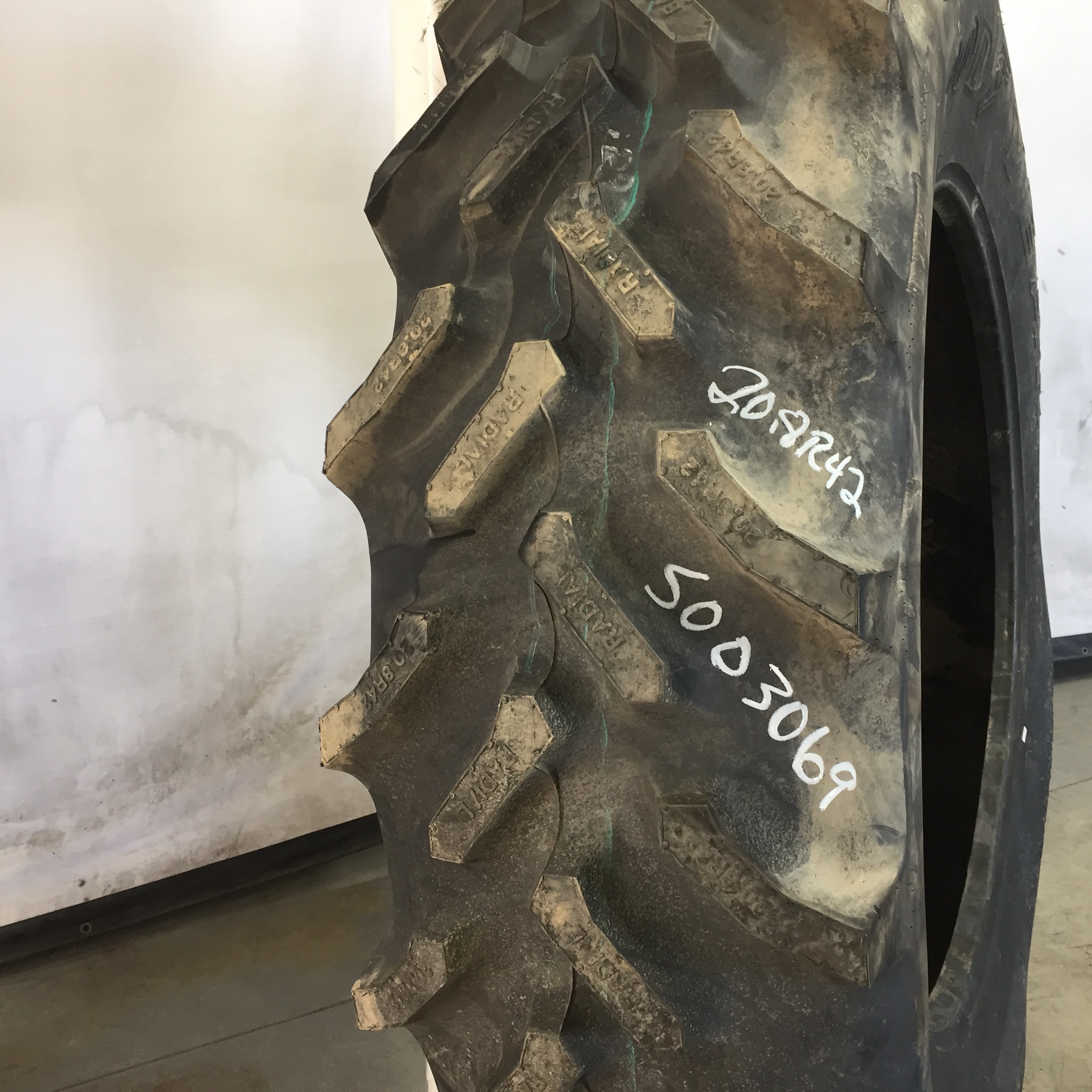 20.8/R42 Goodyear Farm DT710 Radial R-1 Tire S003069