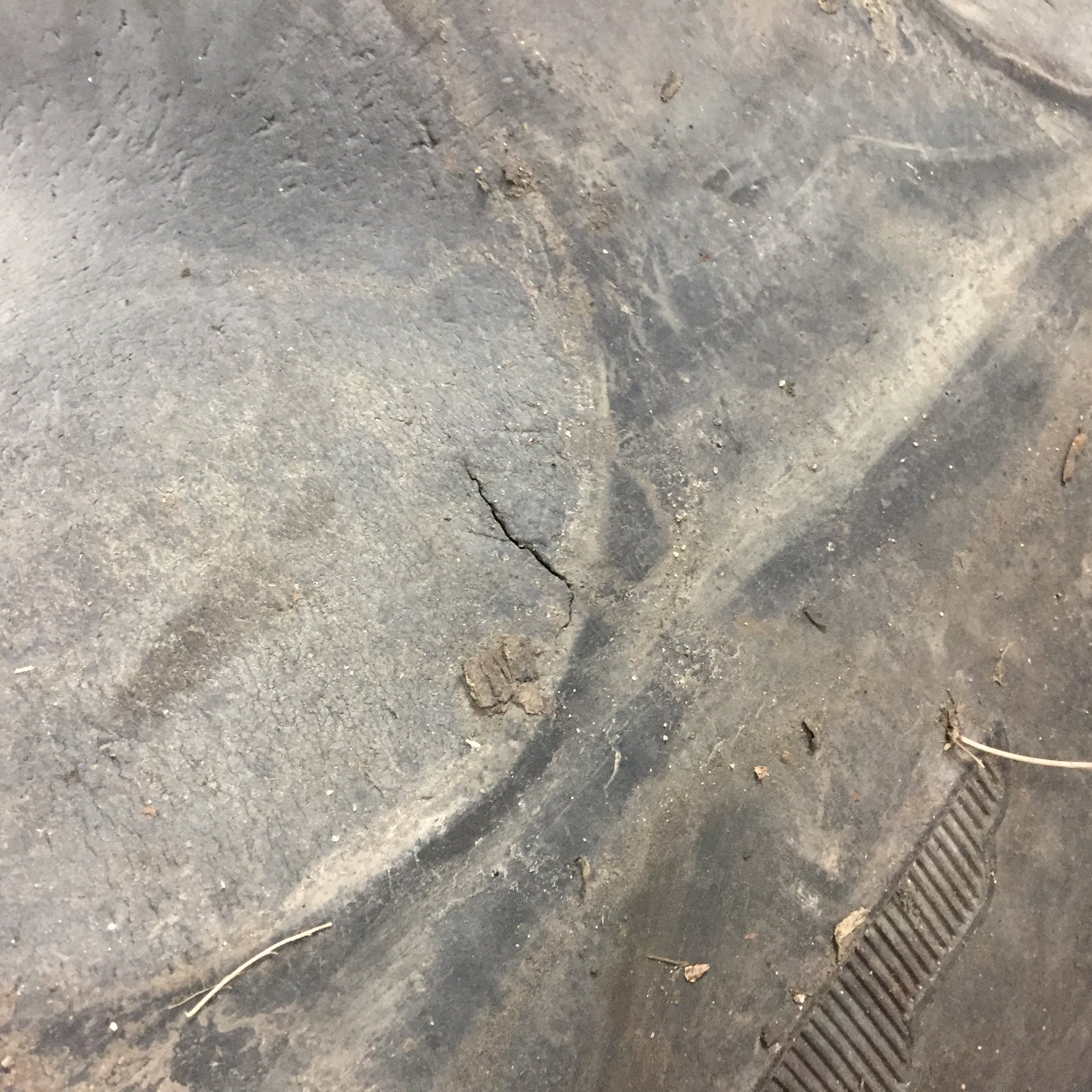 710/70R38 Goodyear Farm DT820 Super Traction R-1W Tire S003085