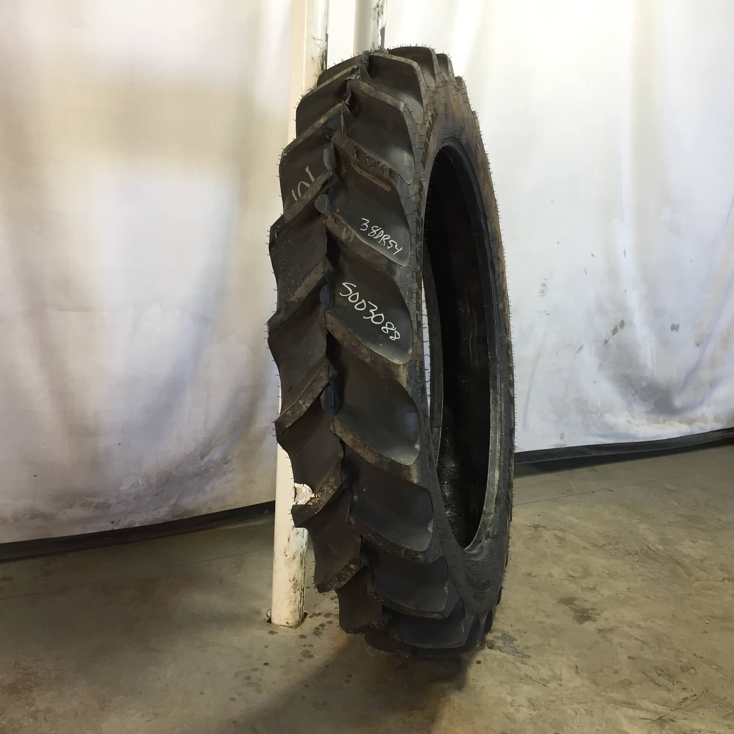 380/90R54 Goodyear Farm DT800 Super Traction R-1W Tire S003088