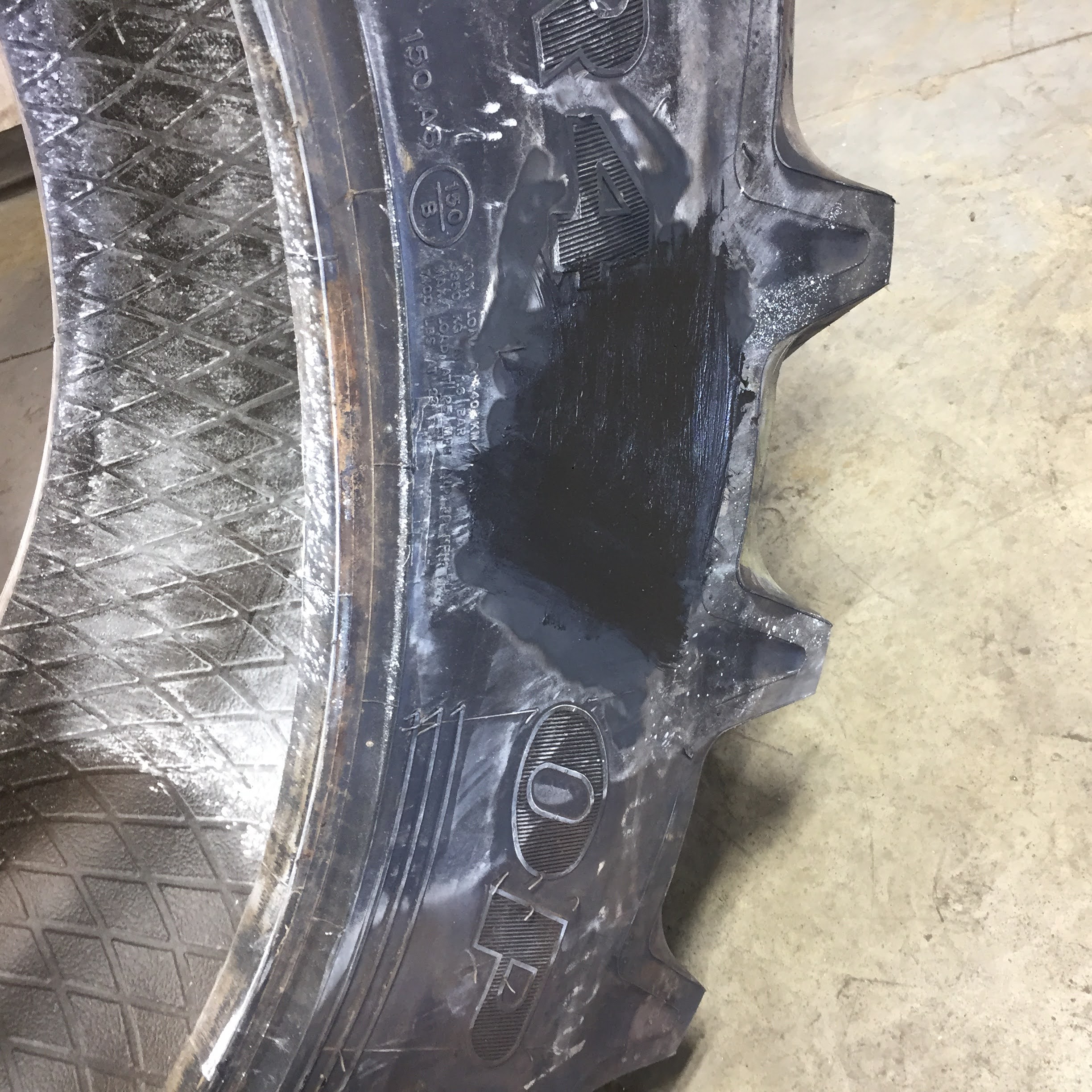 460/85R42 Goodyear Farm DT806 Optitrac R-1W Tire S003109