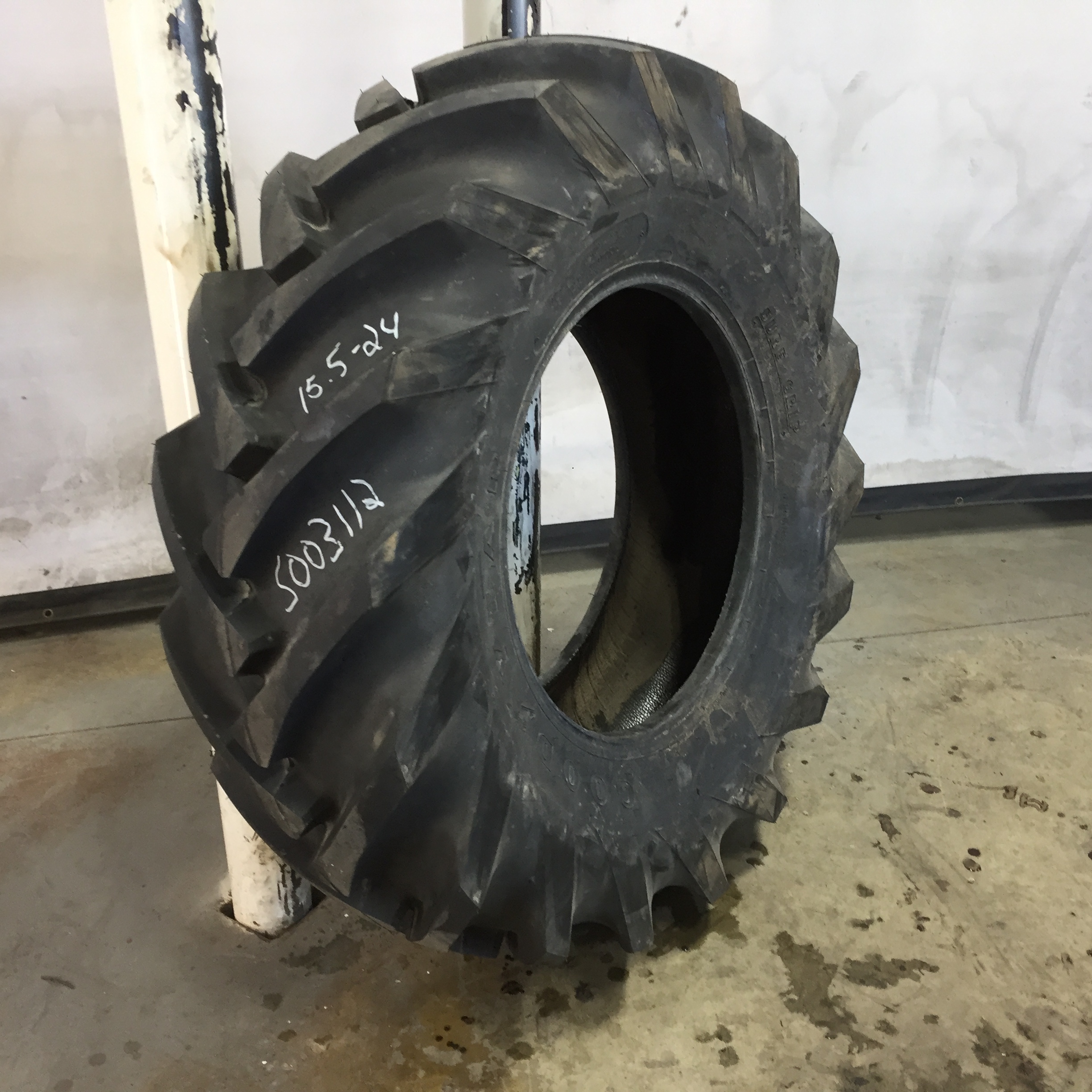 15.5/80-24 Goodyear Farm Sure Grip Implement I-3 Tire S003112
