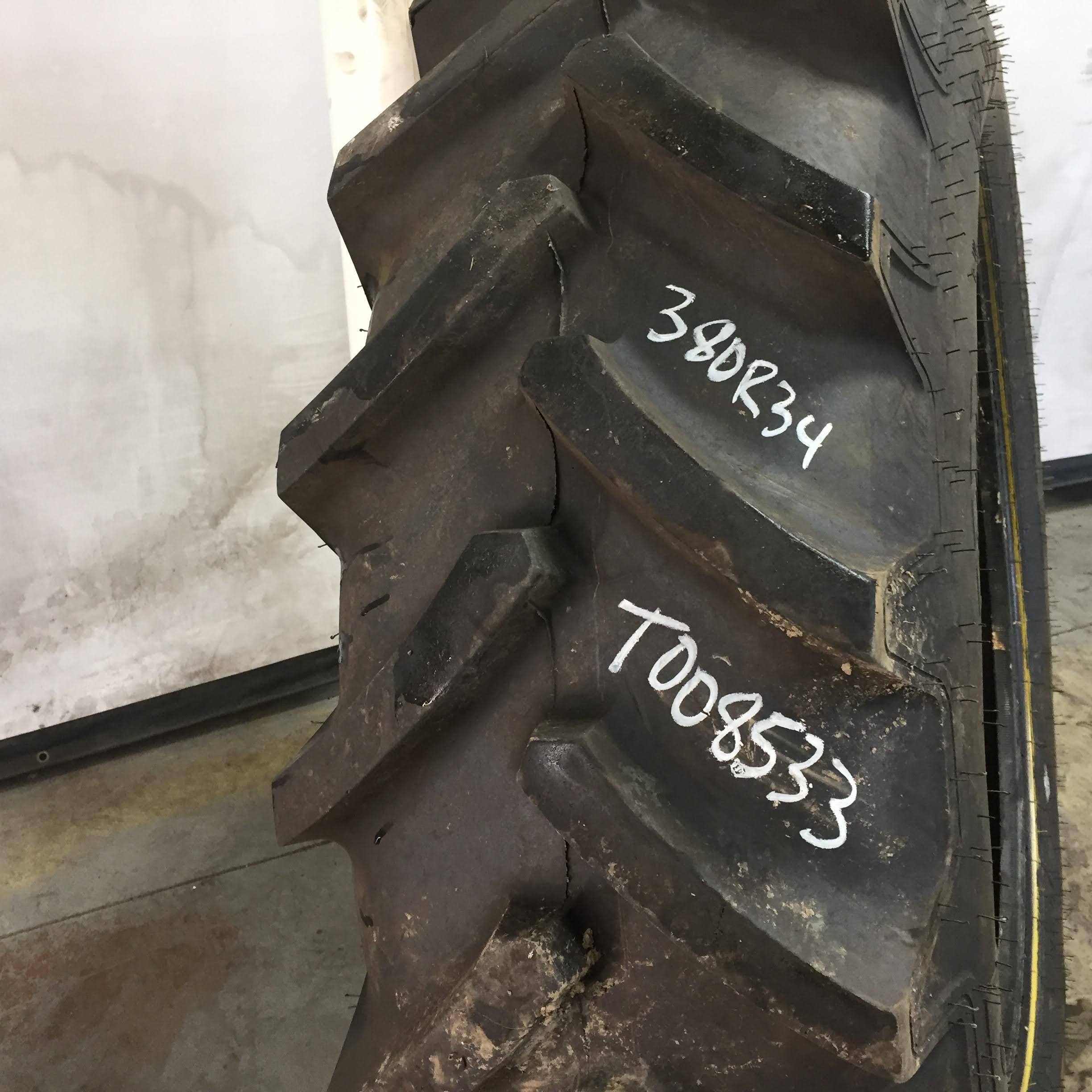 380/85R34 Cultor RD-01 R-1W Tire T008533