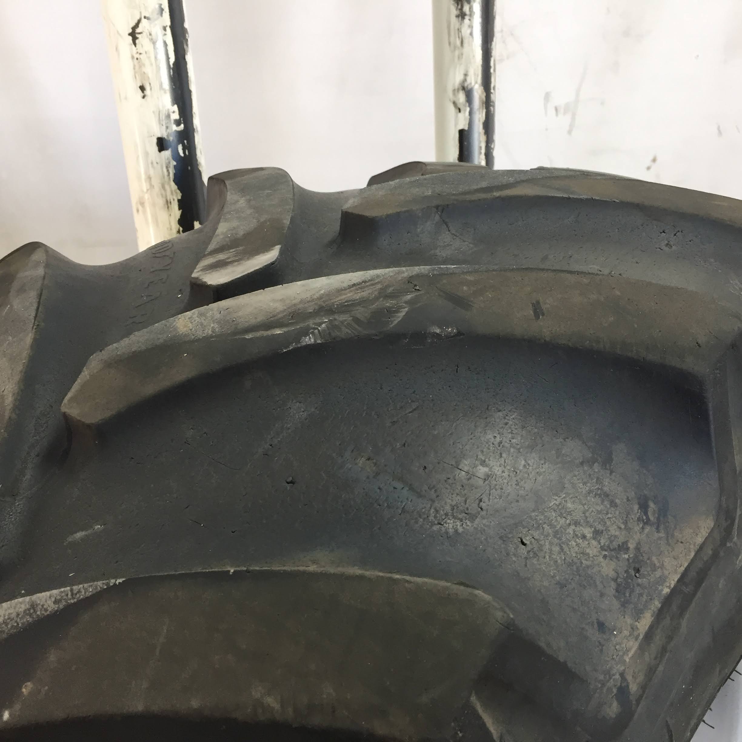 600/65R28 Goodyear Farm DT824 Optitrac R-1W Tire RT008541