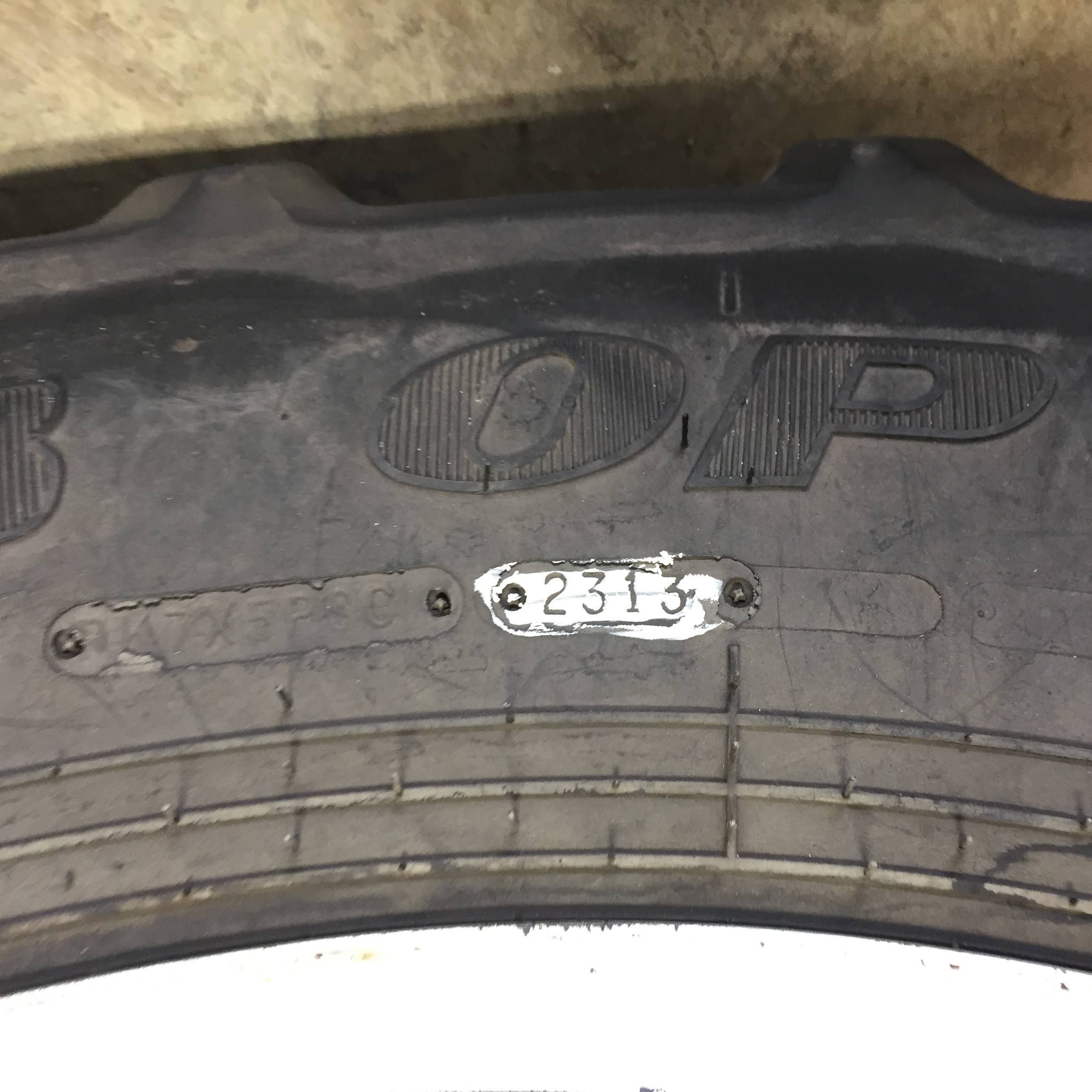 600/65R28 Goodyear Farm DT824 Optitrac R-1W Tire-Wheel Assembly T008541