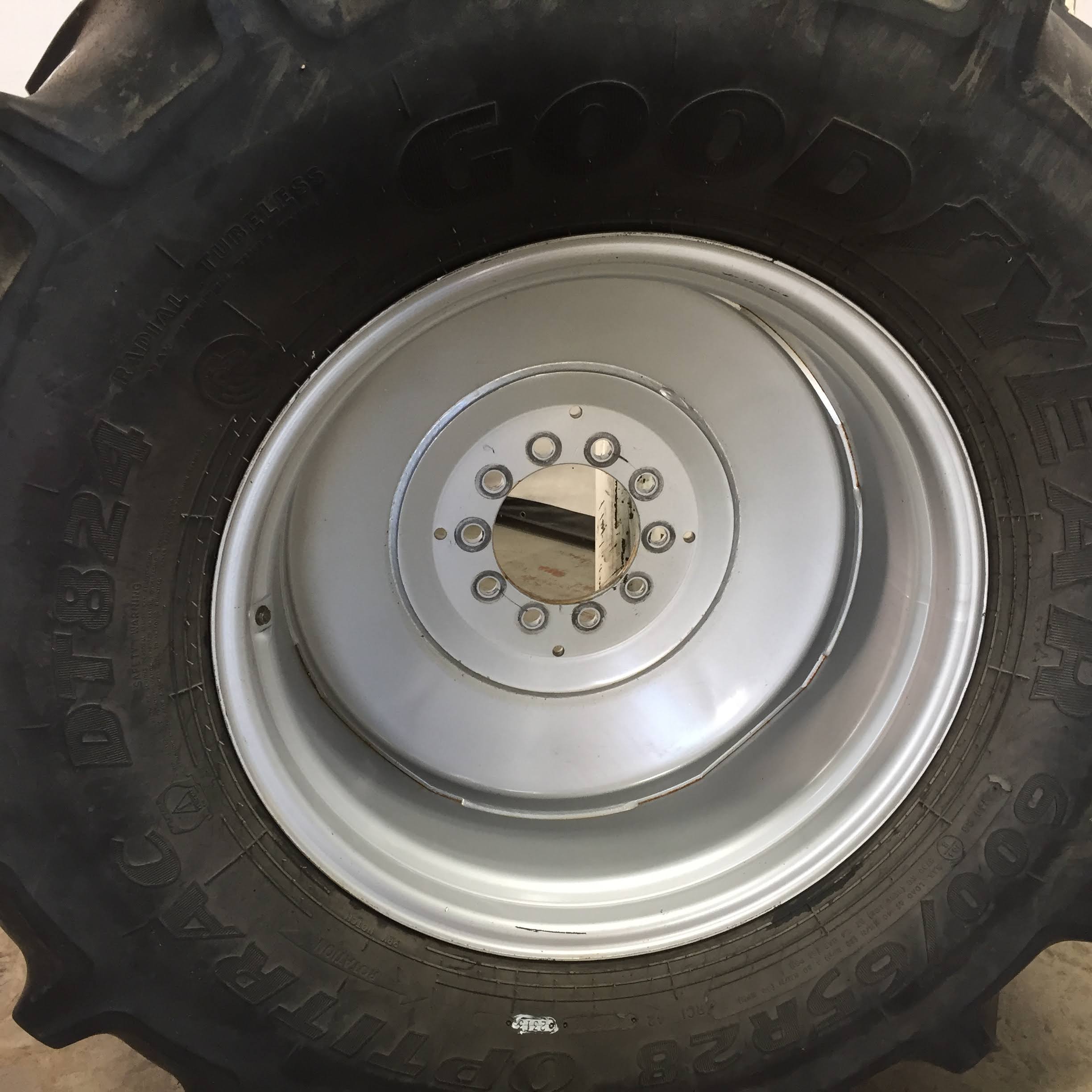 28''D x 18''W Formed Plate Wheel WT008541