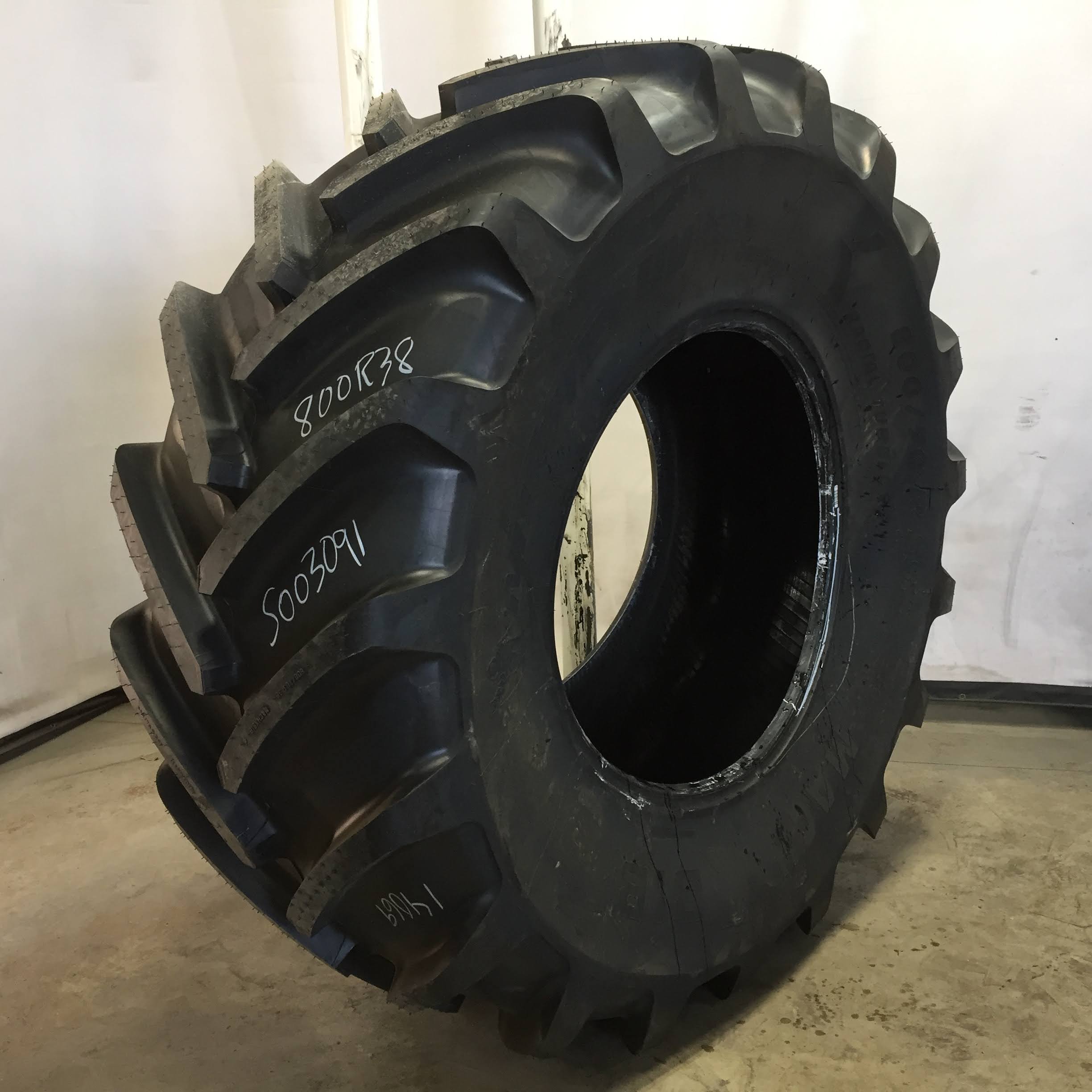 800/70R38 Michelin MachXBib R-1W Tire S003091