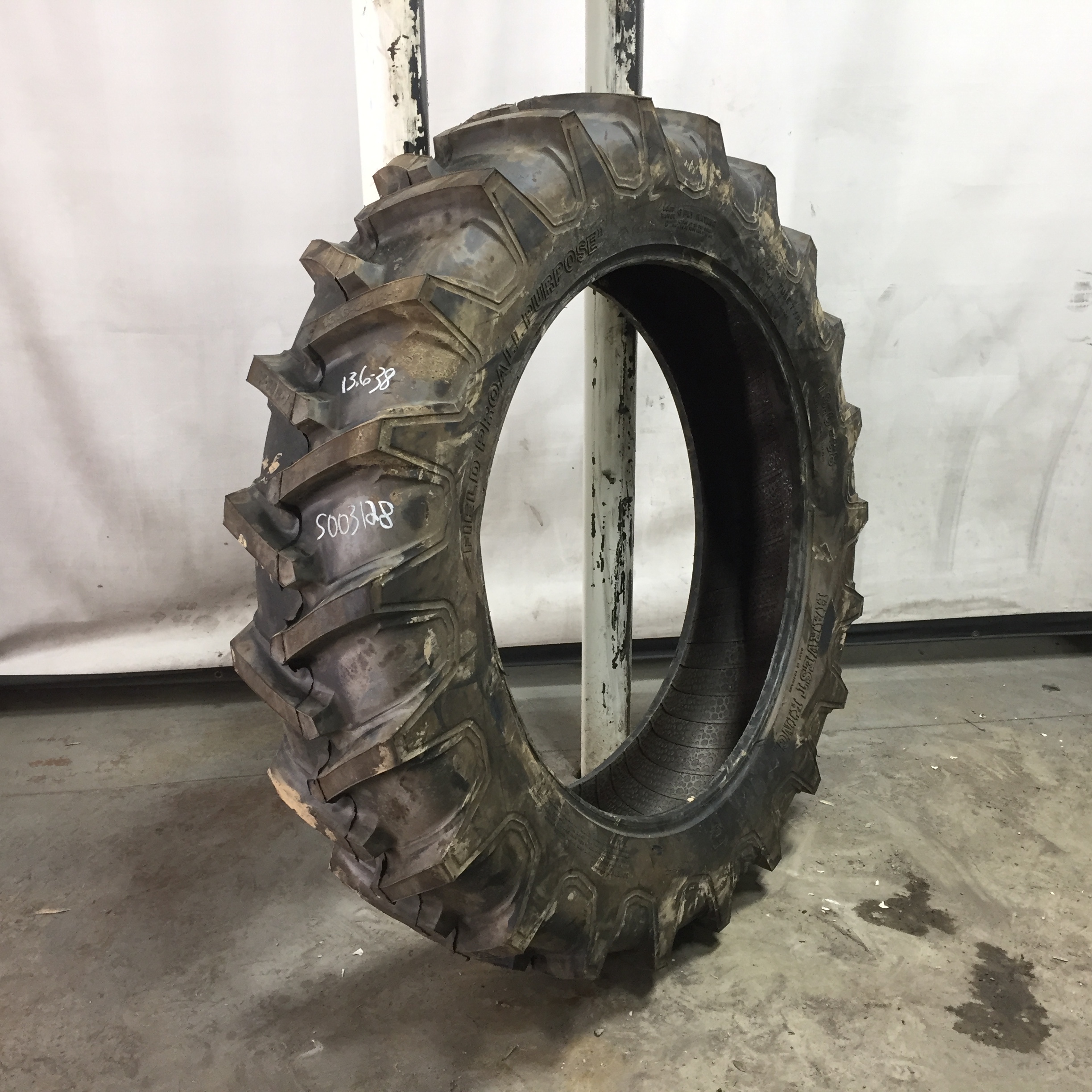 13.6/-38 Harvest King Field Pro All Purpose R-1 Tire S003128