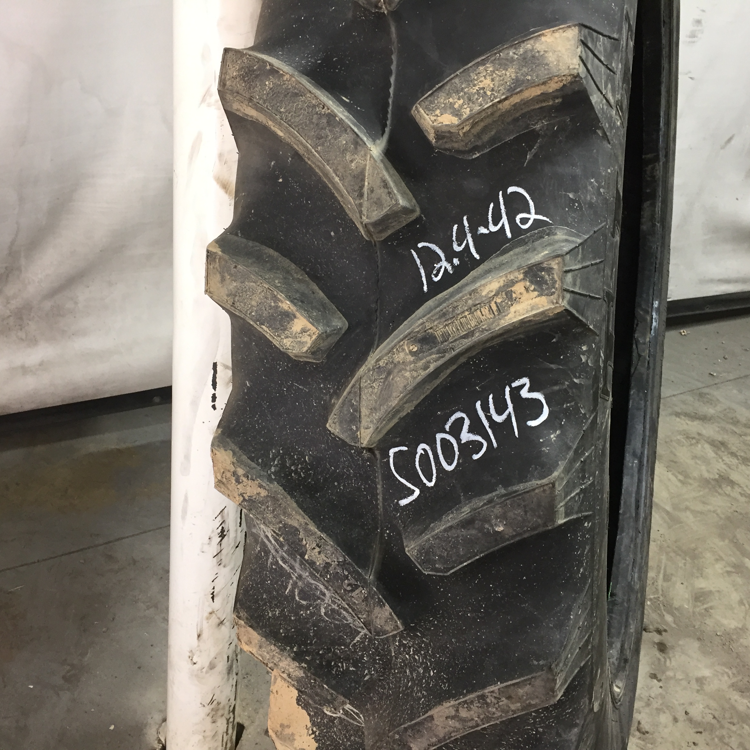 12.4/-42 Titan Farm Hi Traction Lug R-1 Tire S003143