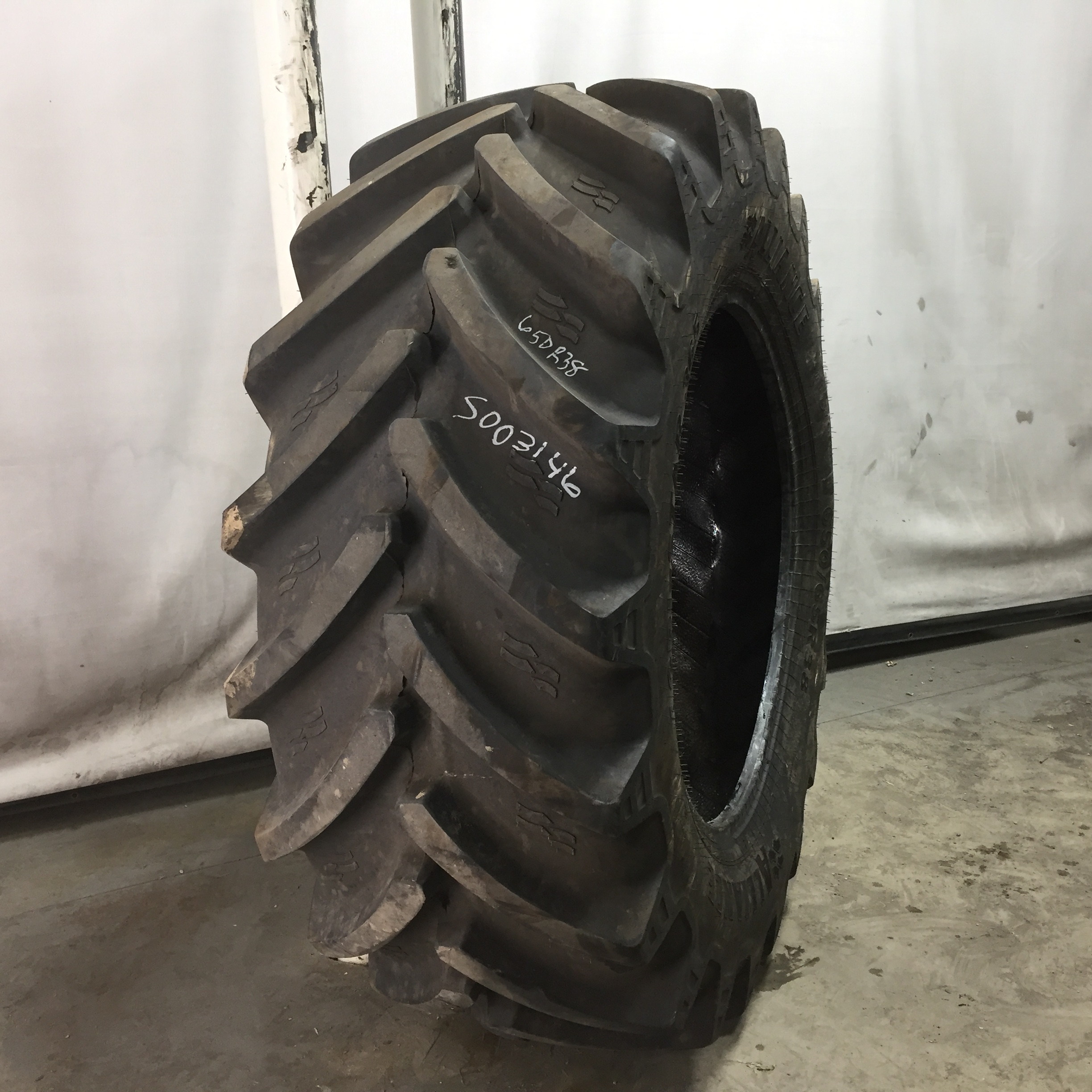 650/65R38 Alliance 365 Agristar R-1W Tire S003146
