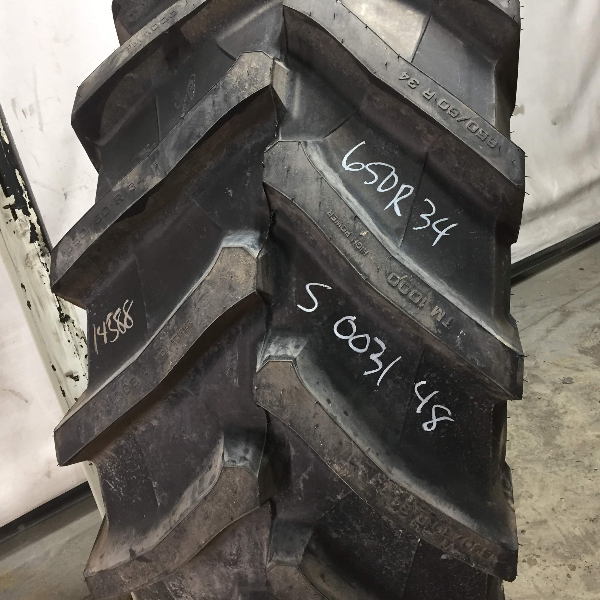 650/60R34 Trelleborg TM1000 High Power R-1W Tire S003148