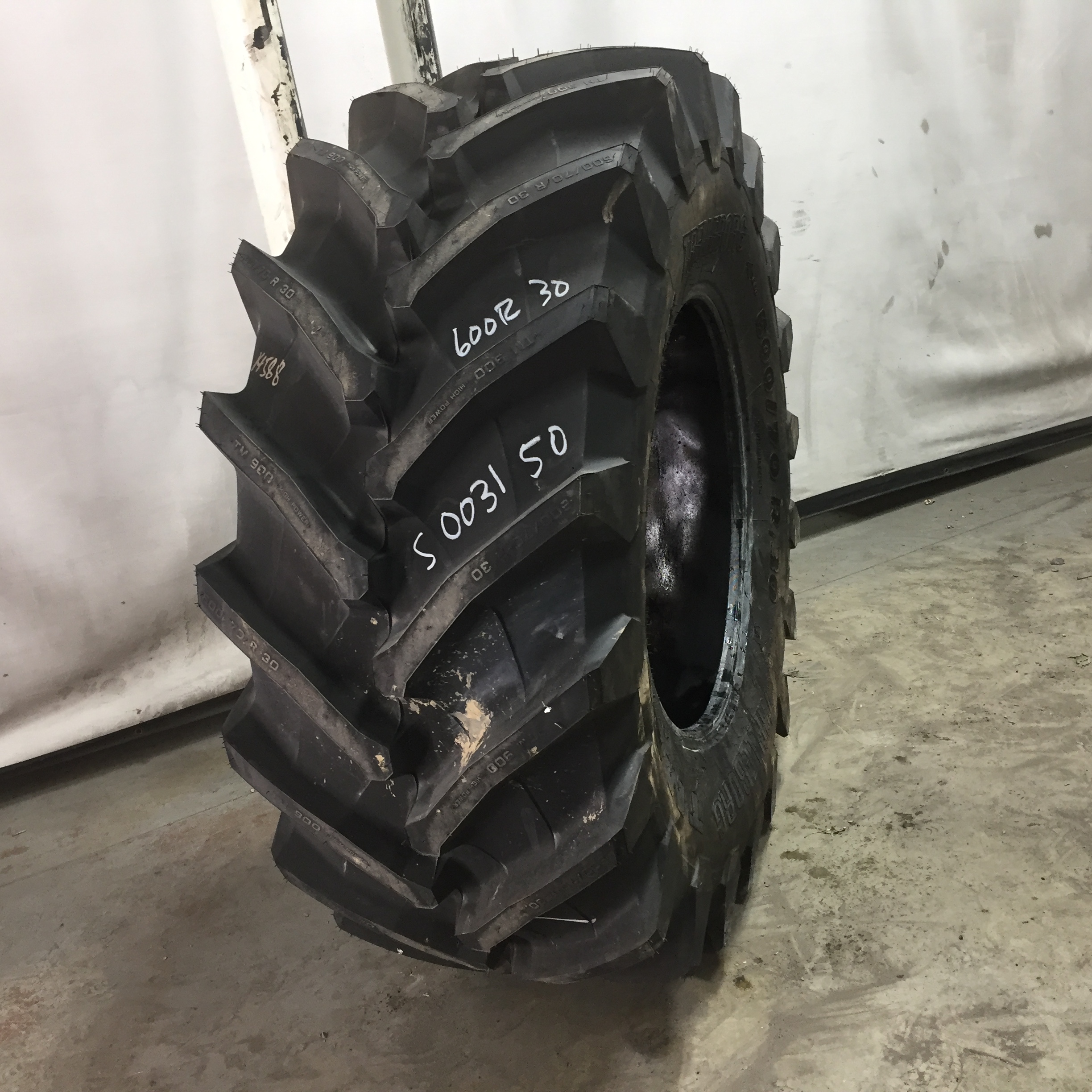 600/70R30 Trelleborg TM900 High Power R-1W Tire S003150