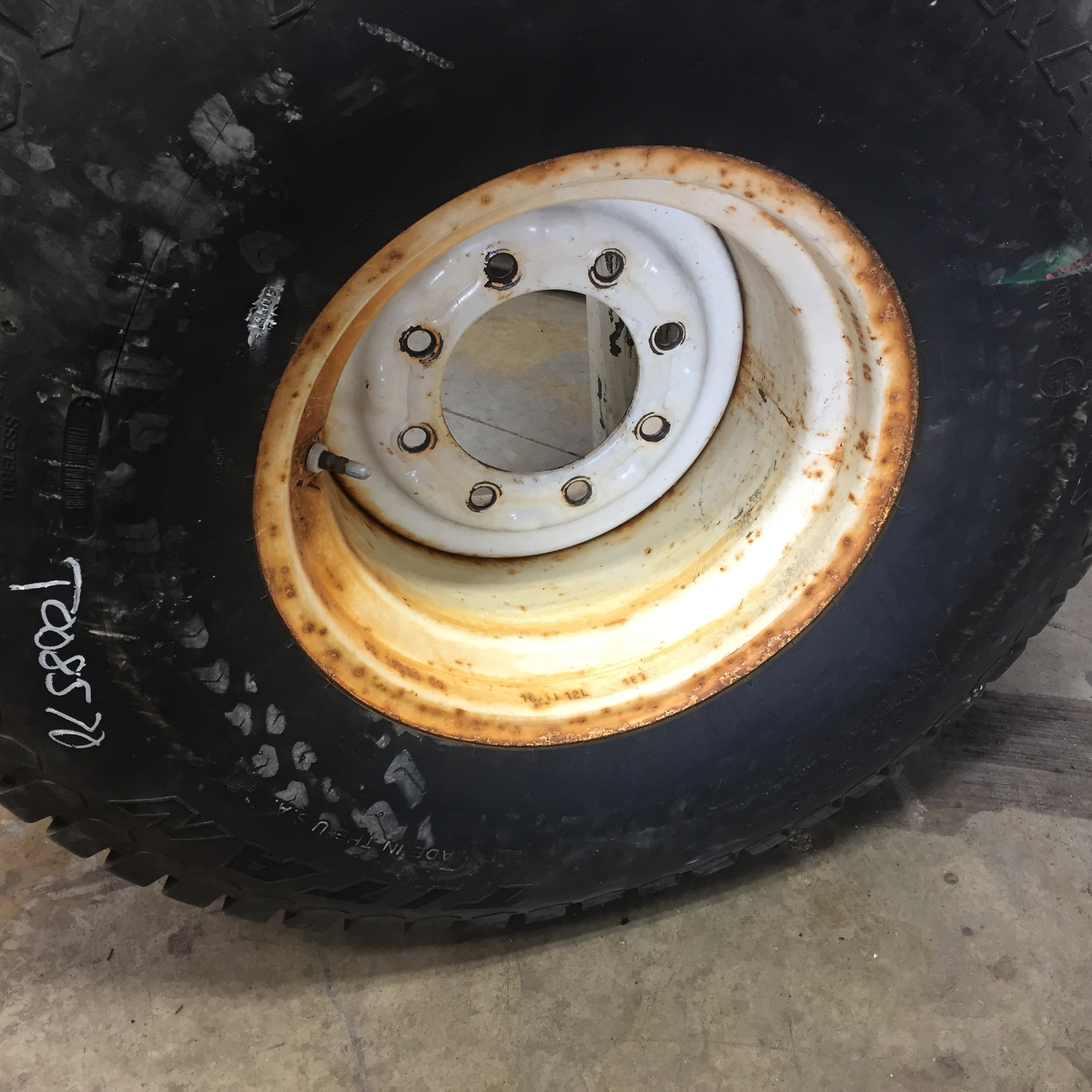 16''D x 12''W Implement Wheel WT008570