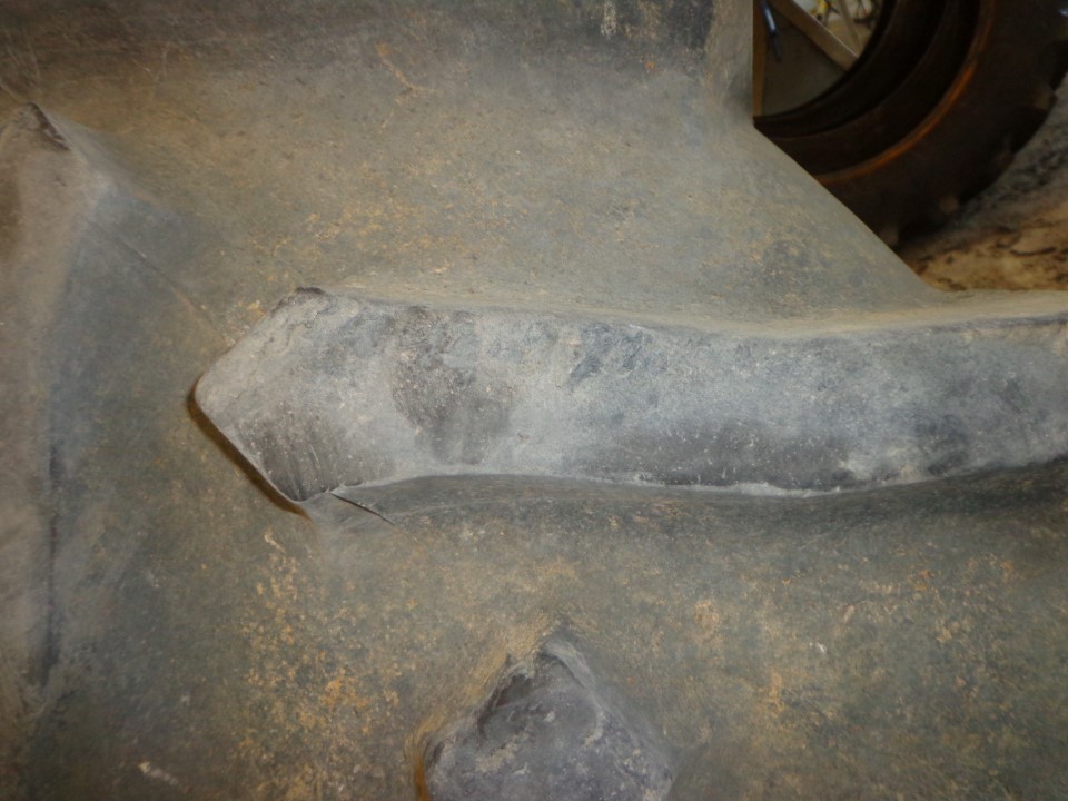 520/85R46 Titan Farm AG49M Radial R-1W Tire 006423