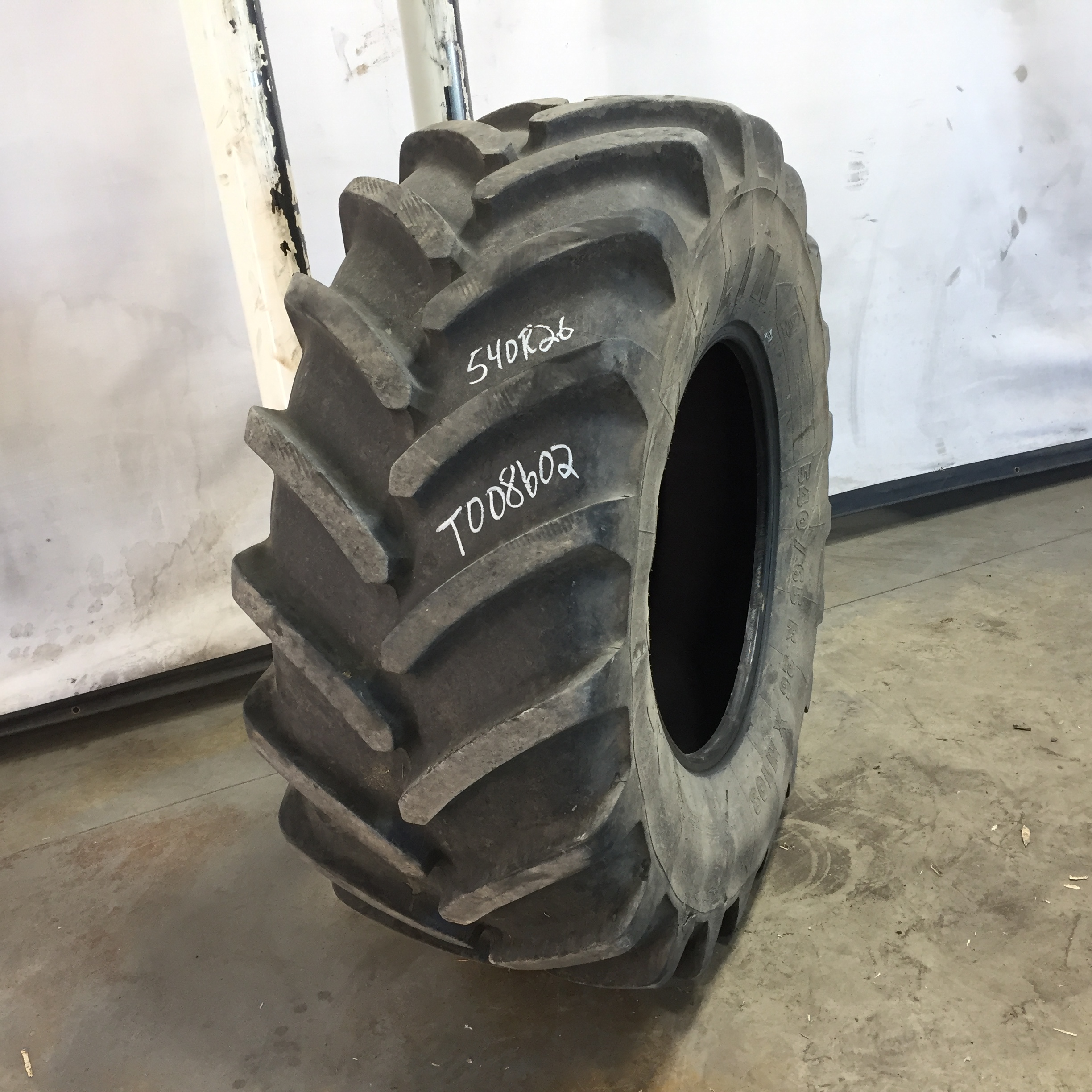 540/65R26 Michelin Multibib(XM108) R-1W Tire T008602