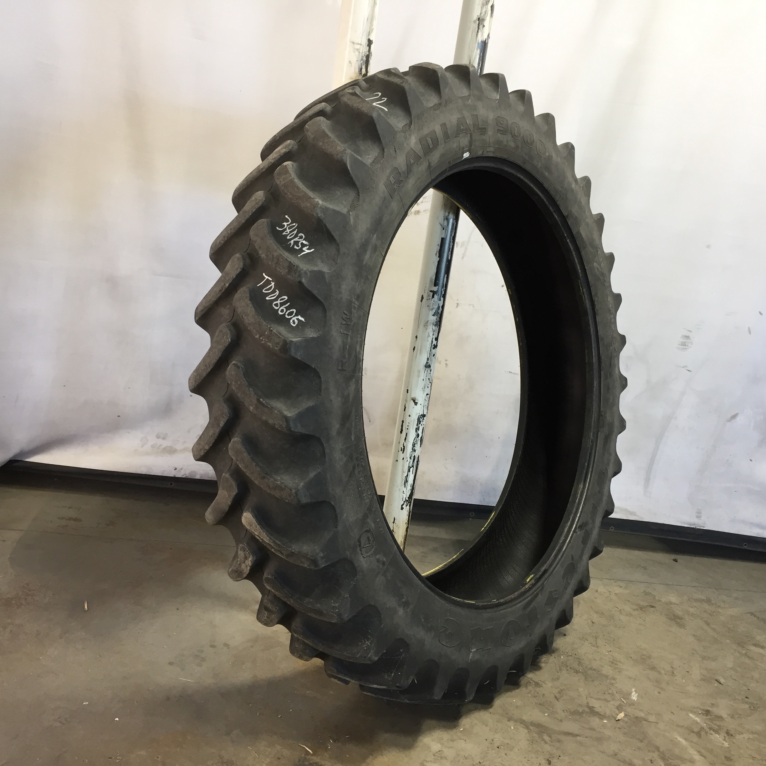 380/90R54 Firestone Radial 9000 R-1W Tire T008606
