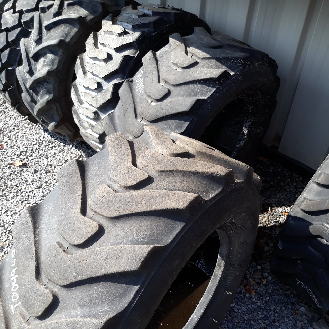 12.0/-18 Dunlop T86 Stabilarge R-4 Tire T004948