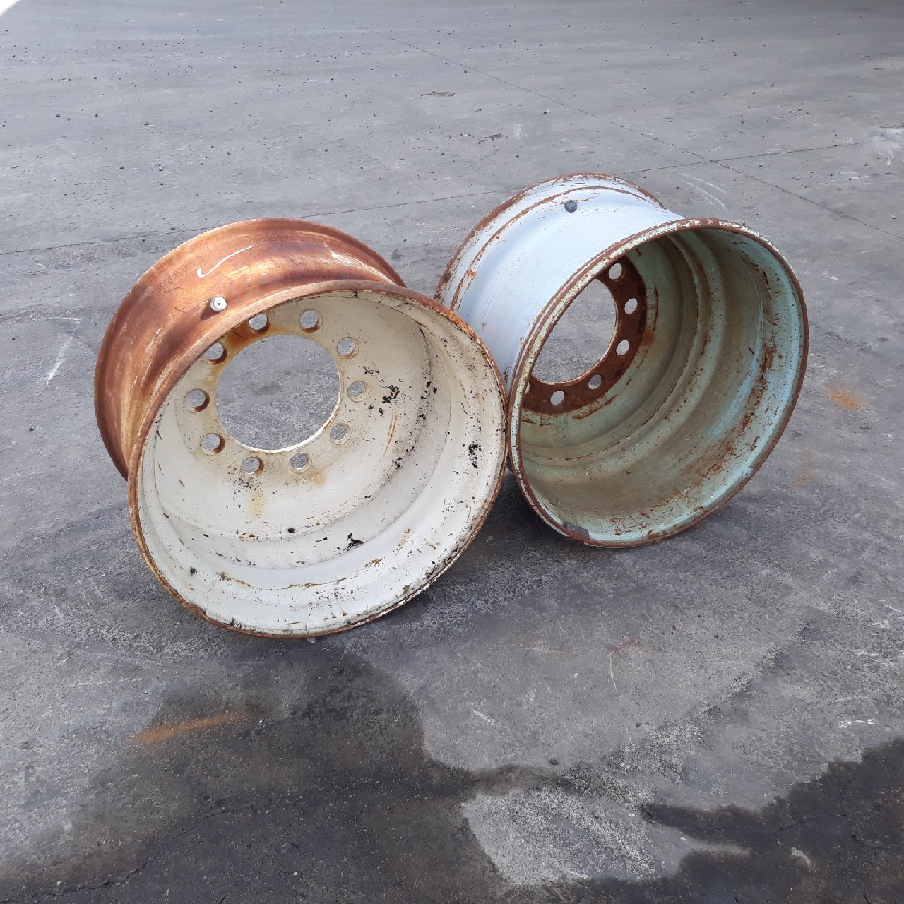 22.5''D x 12.5''W Budd Stud Pilot Wheel Wheel 001769-Z