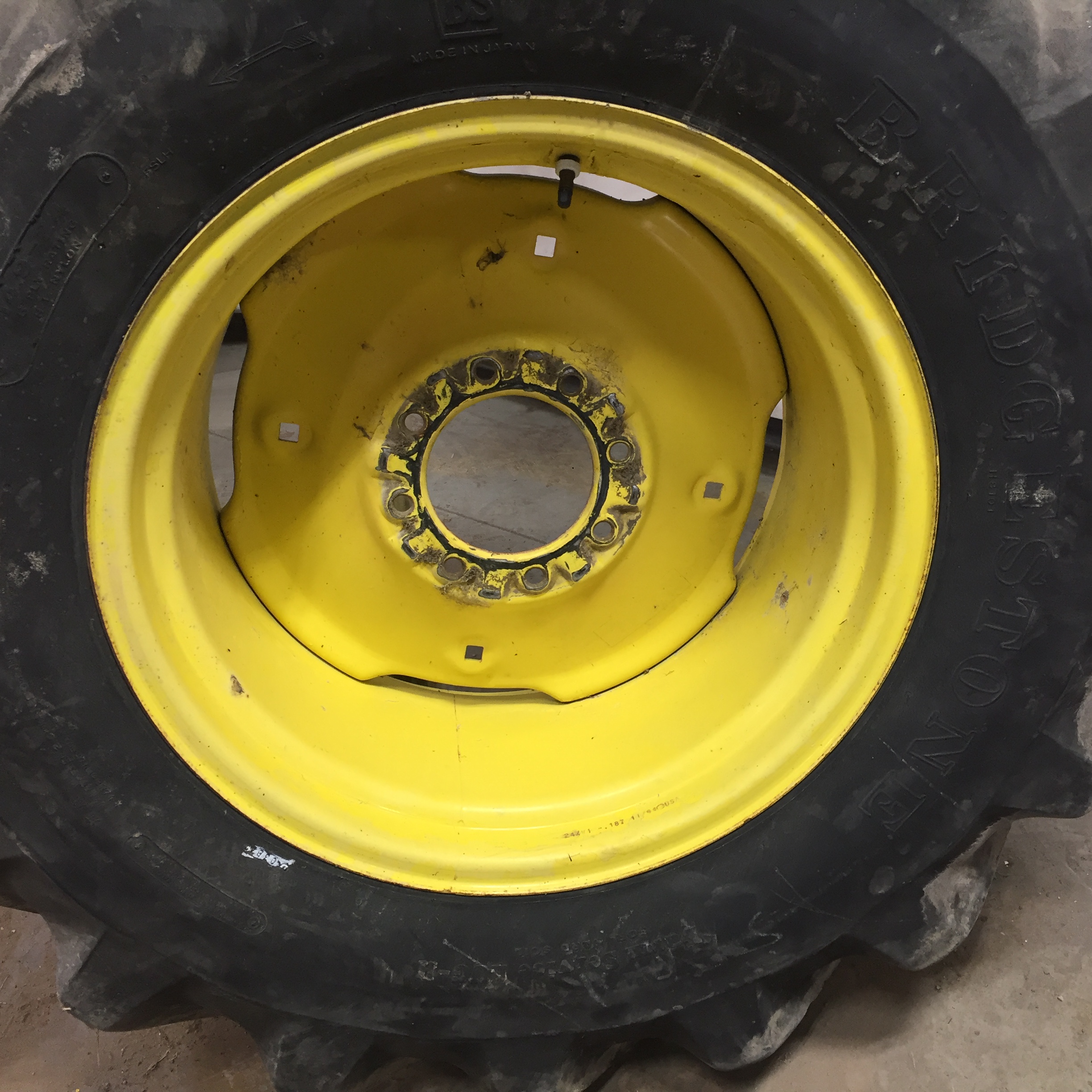 24''D x 12''W Formed Plate W/Weight Holes Wheel WT008659