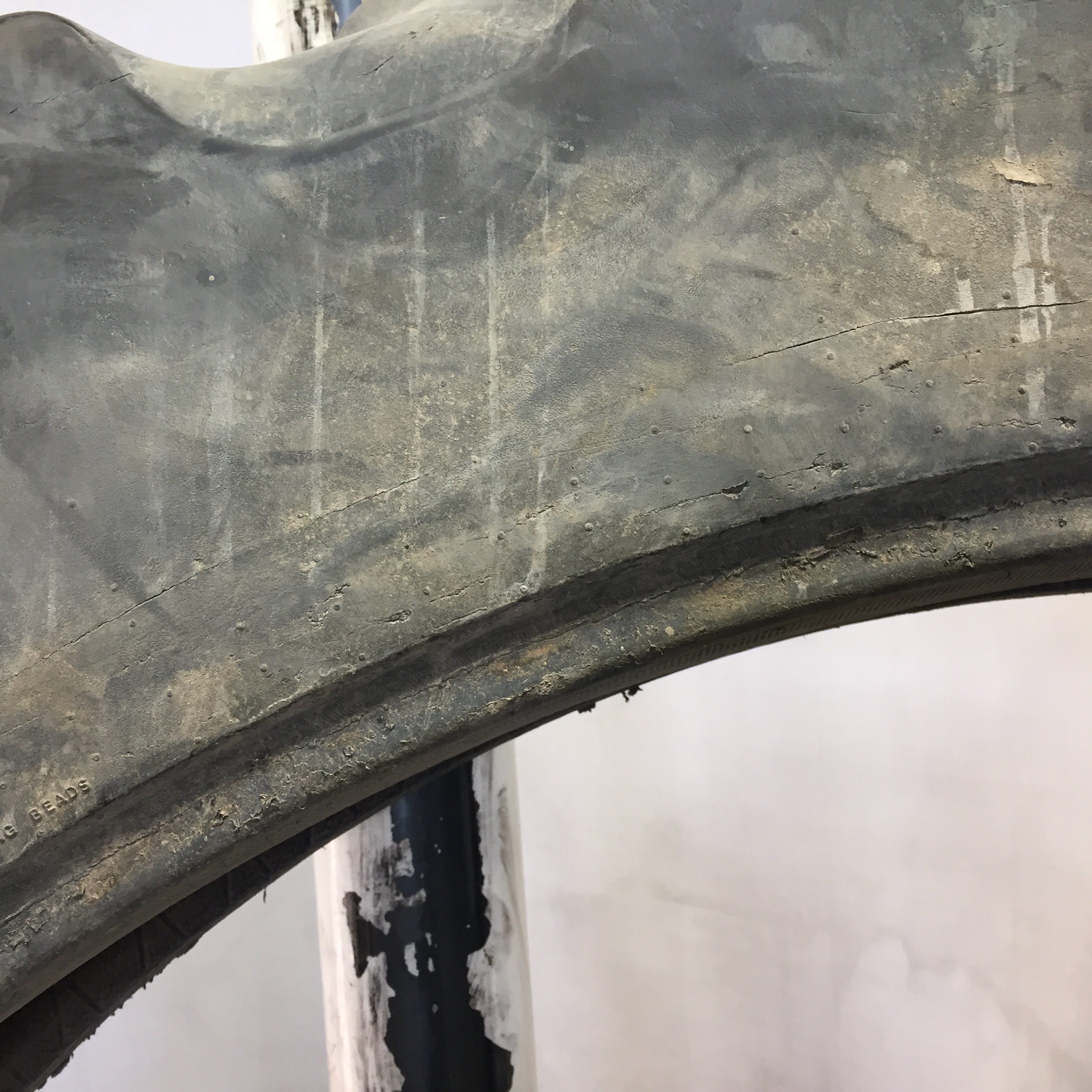 320/90R54 Goodyear Farm DT800 Super Traction R-1W Tire S003157