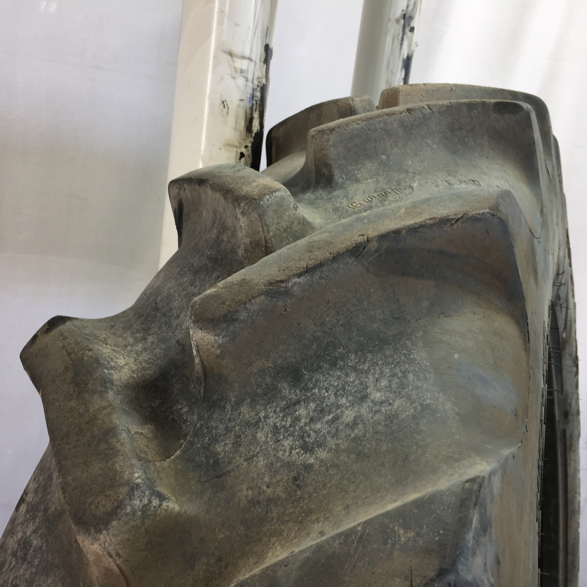 380/90R54 Goodyear Farm DT800 Super Traction R-1W Tire S003158