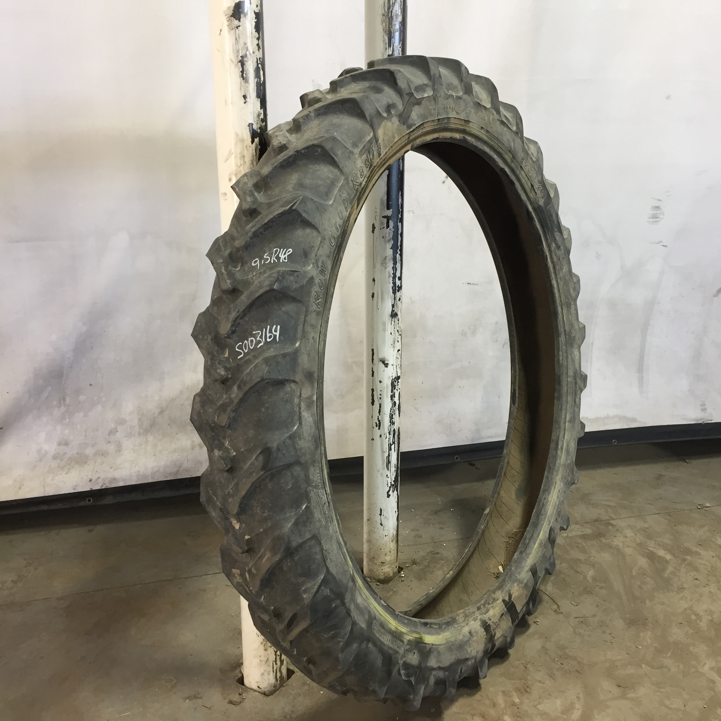 230/95R48 Alliance 350 Row Crop R-1 Tire S003164