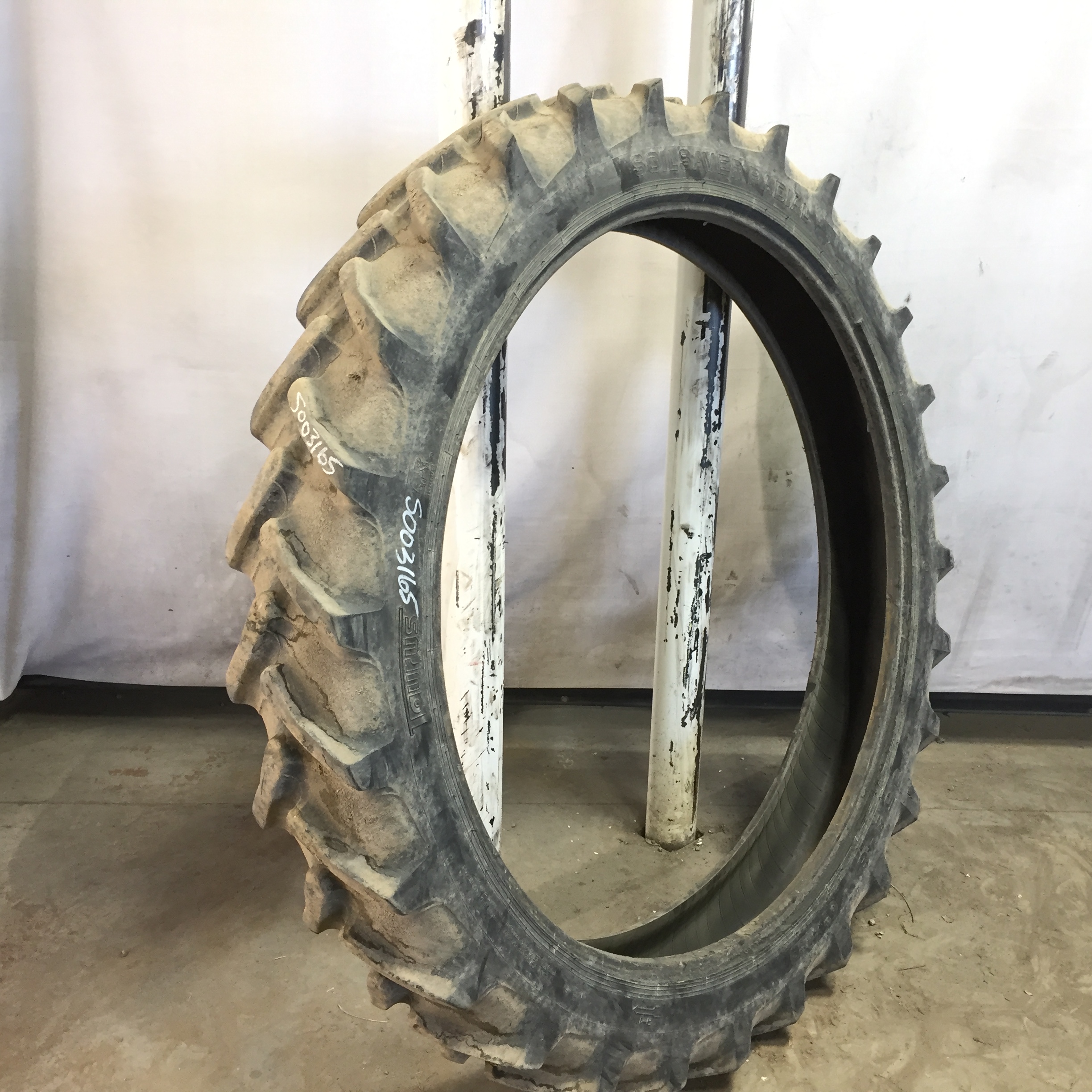 9.5/R48 Taurus Soil Saver RC95 R-1 Tire S003165