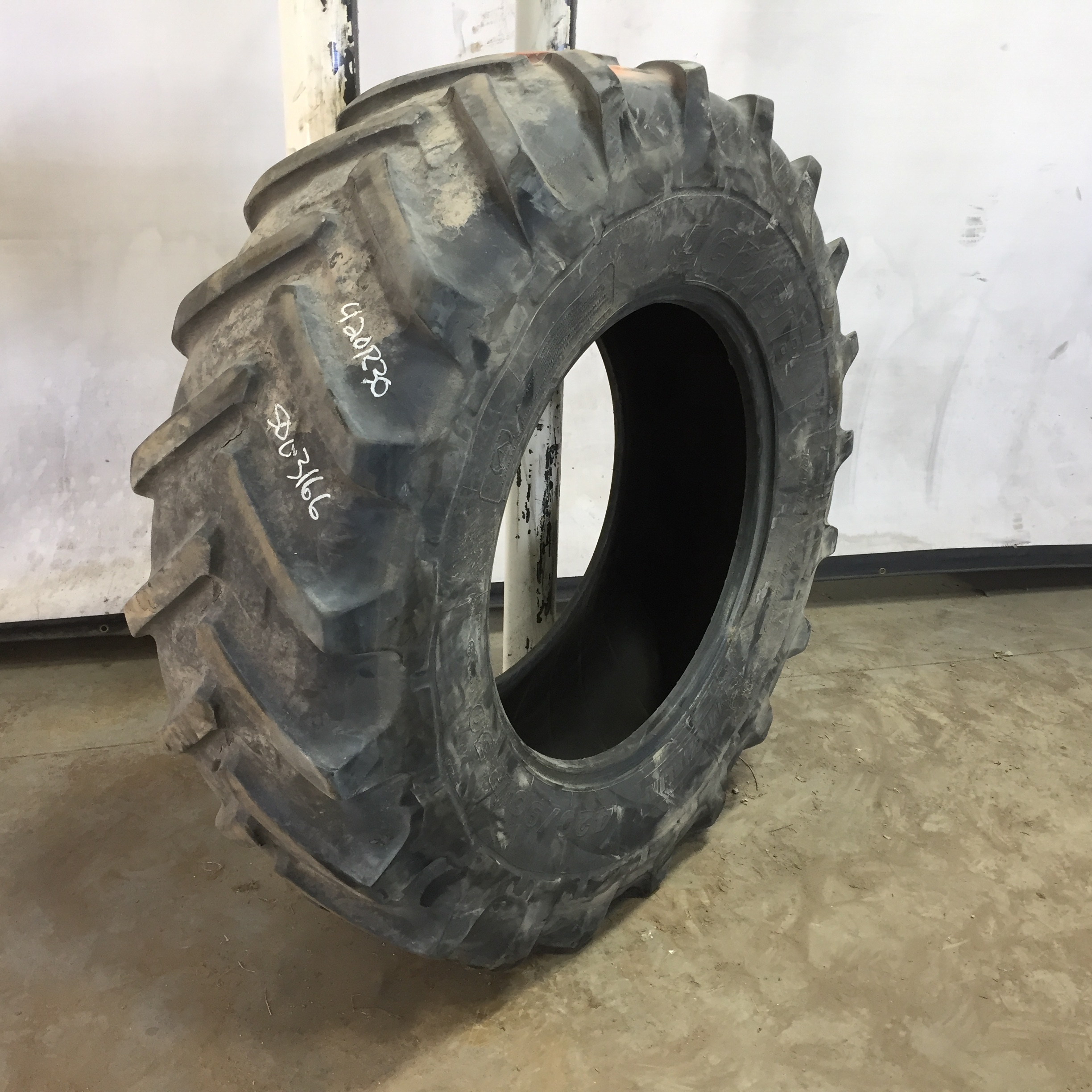 420/90R30 Michelin AgriBib R-1W Tire S003166