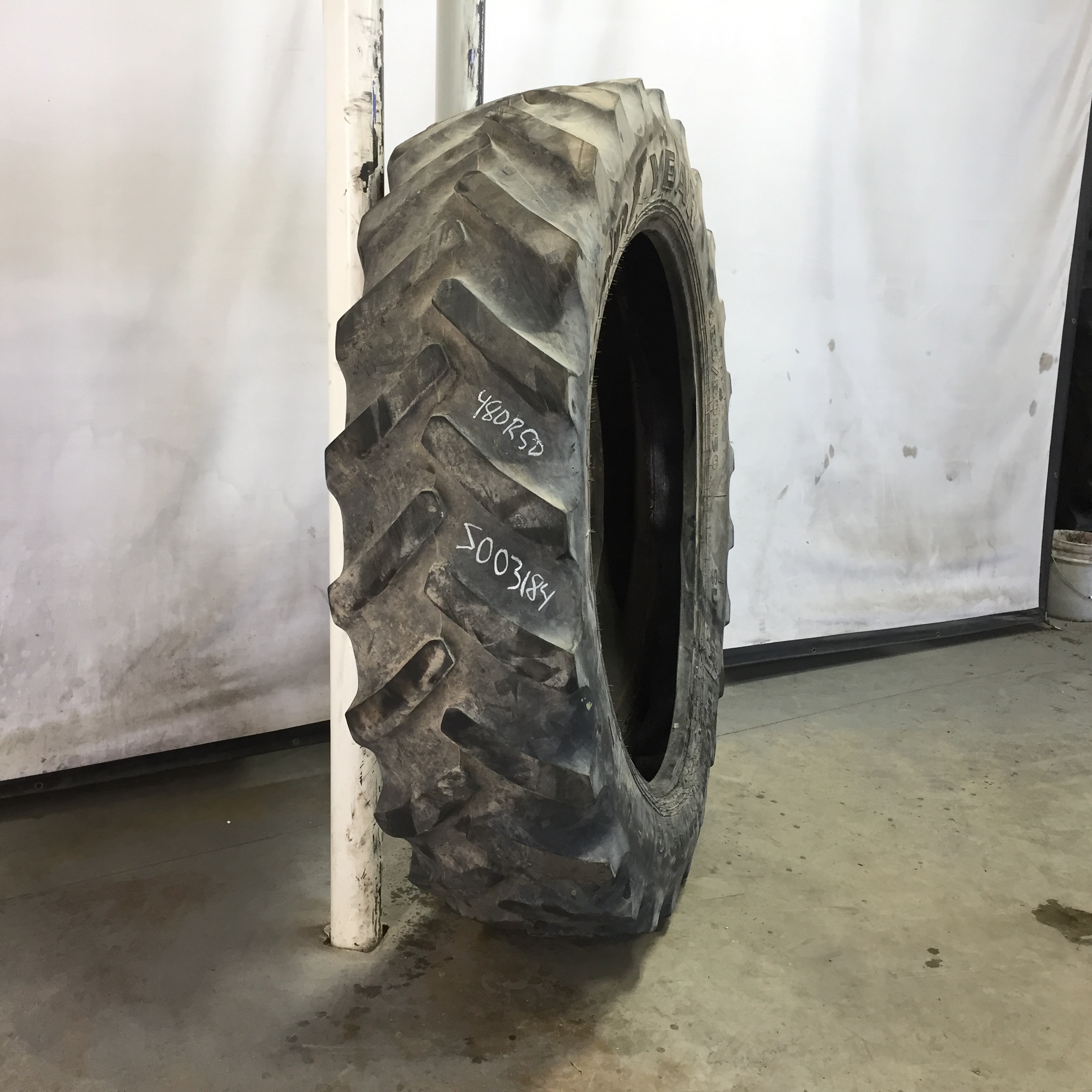 480/80R50 Goodyear Farm DT800 Super Traction R-1W Tire S003184