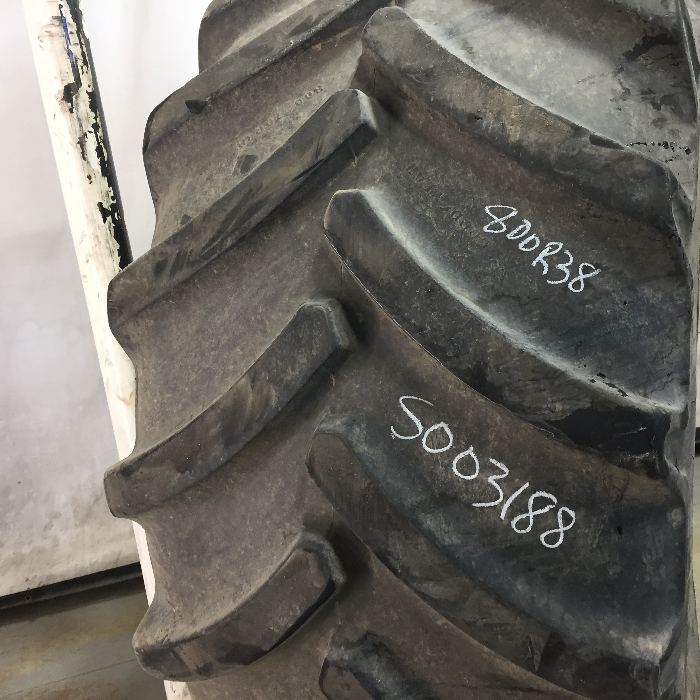 800/70R38 Goodyear Farm DT830 Optitrac R-1W Tire S003188
