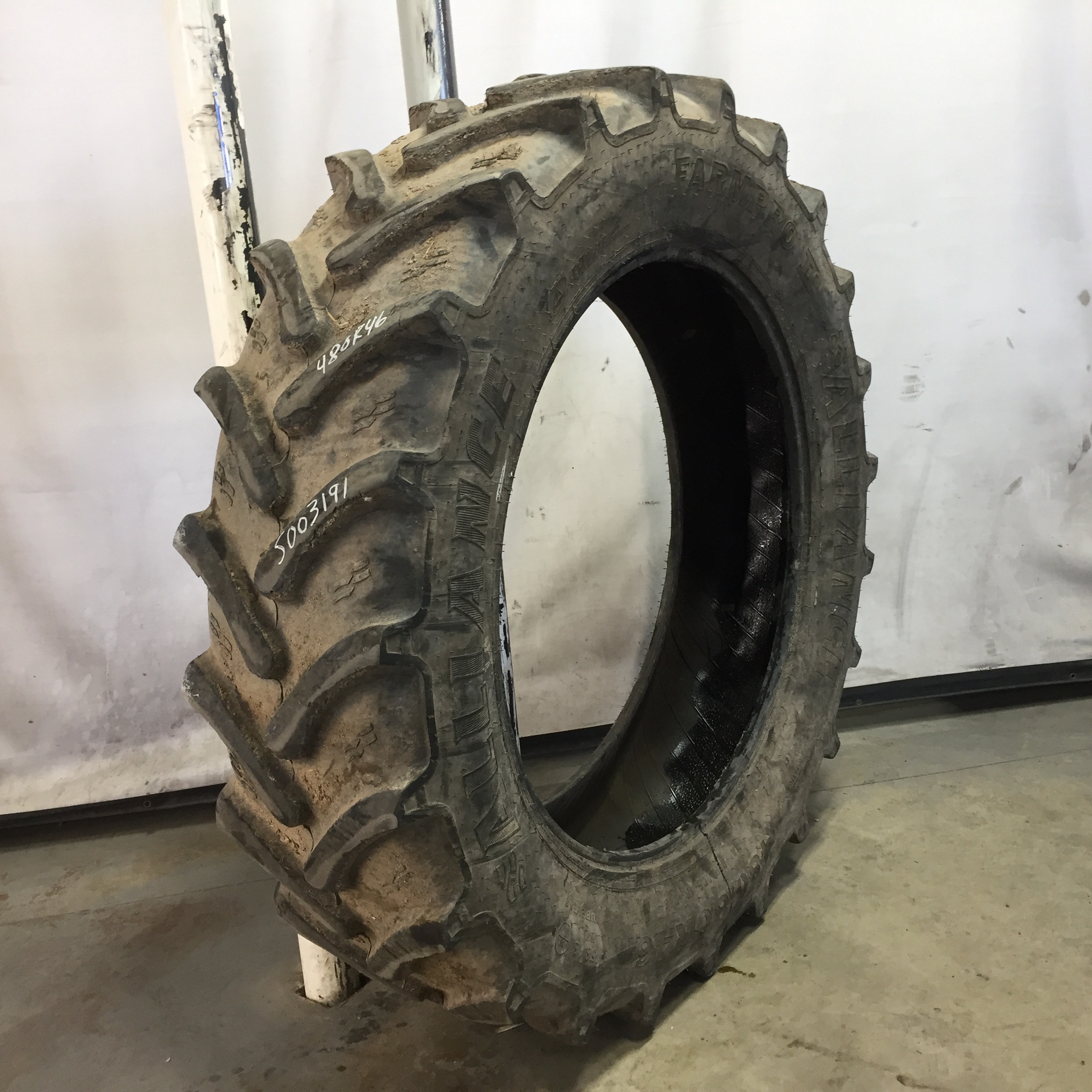 480/80R46 Alliance 846 Farm Pro II 85 Series R-1W Tire S003191