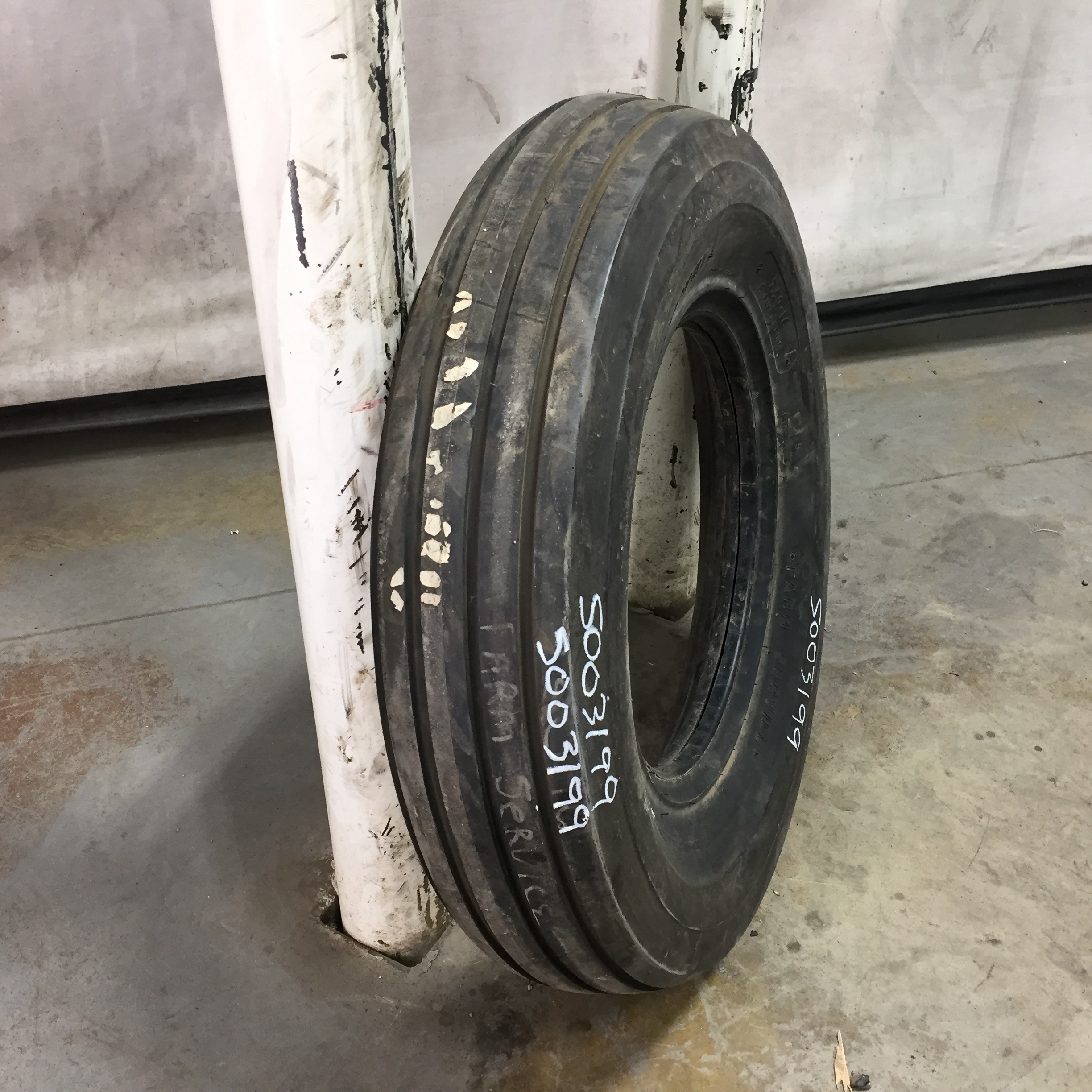 7.50/-16 Miscellaneous Multi-Rib Imp Farm Service I-1 Tire S003199