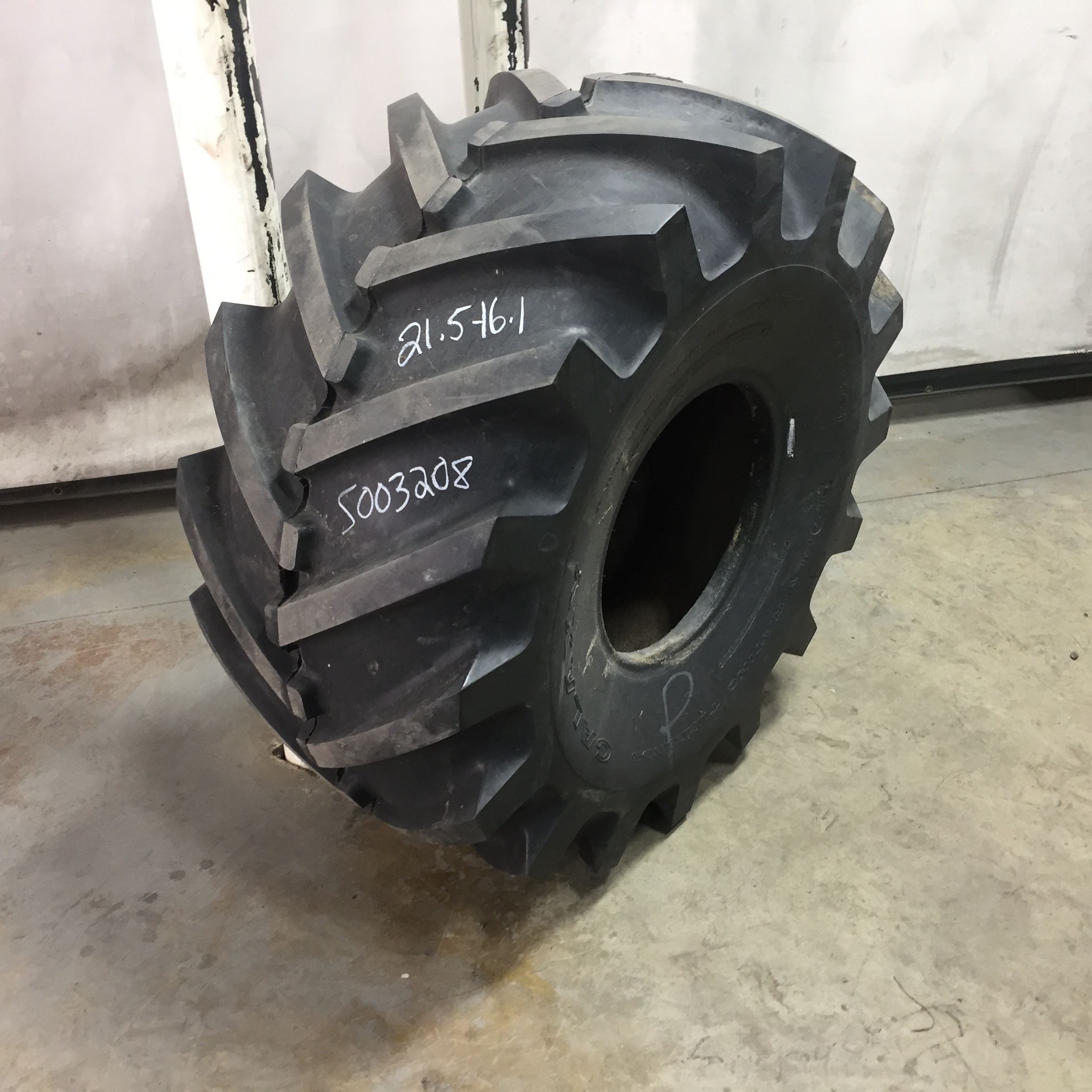 21.5/L-16.1 Galaxy Super Tractor I-3 Tire S003208