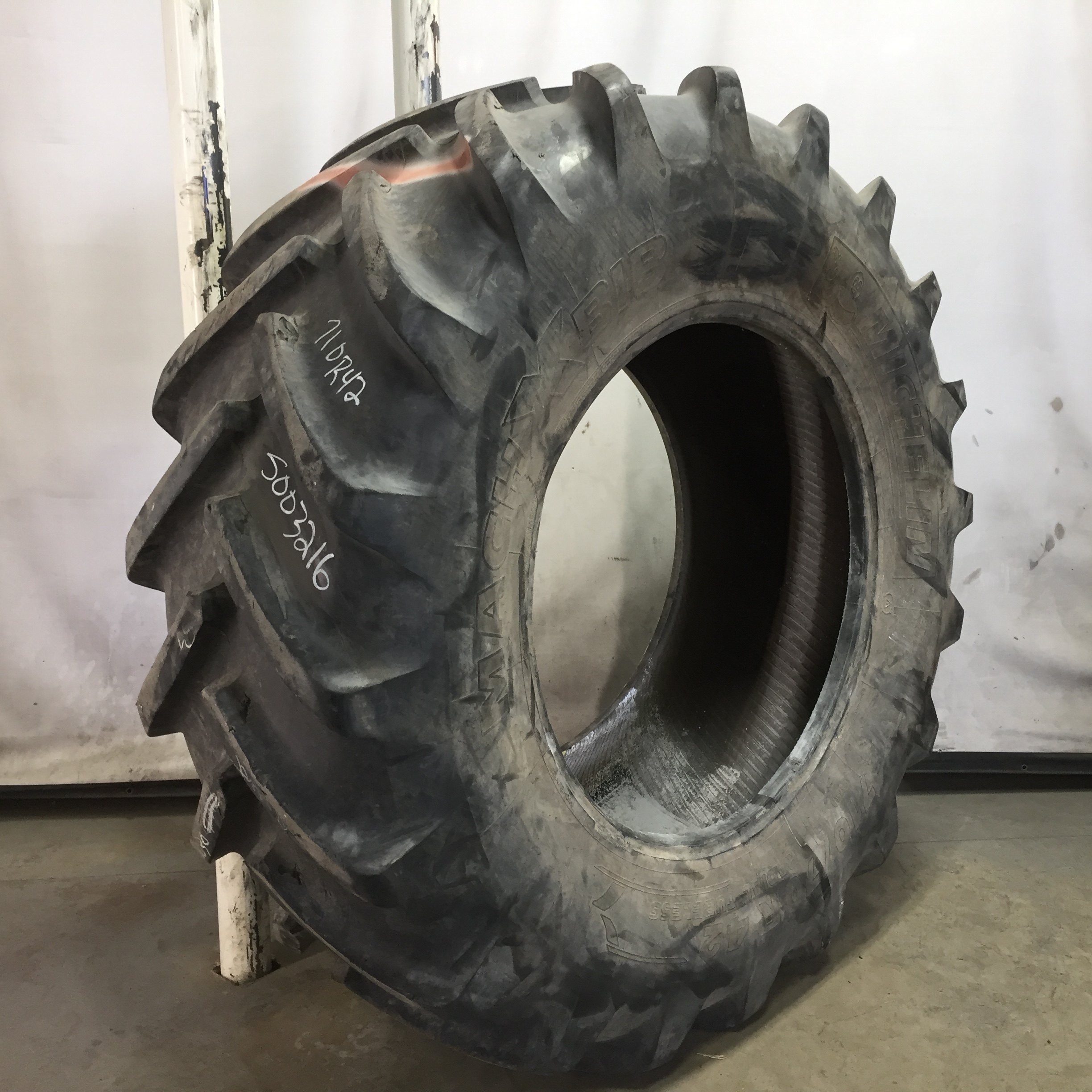 710/70R42 Michelin MachXBib R-1W Tire S003216