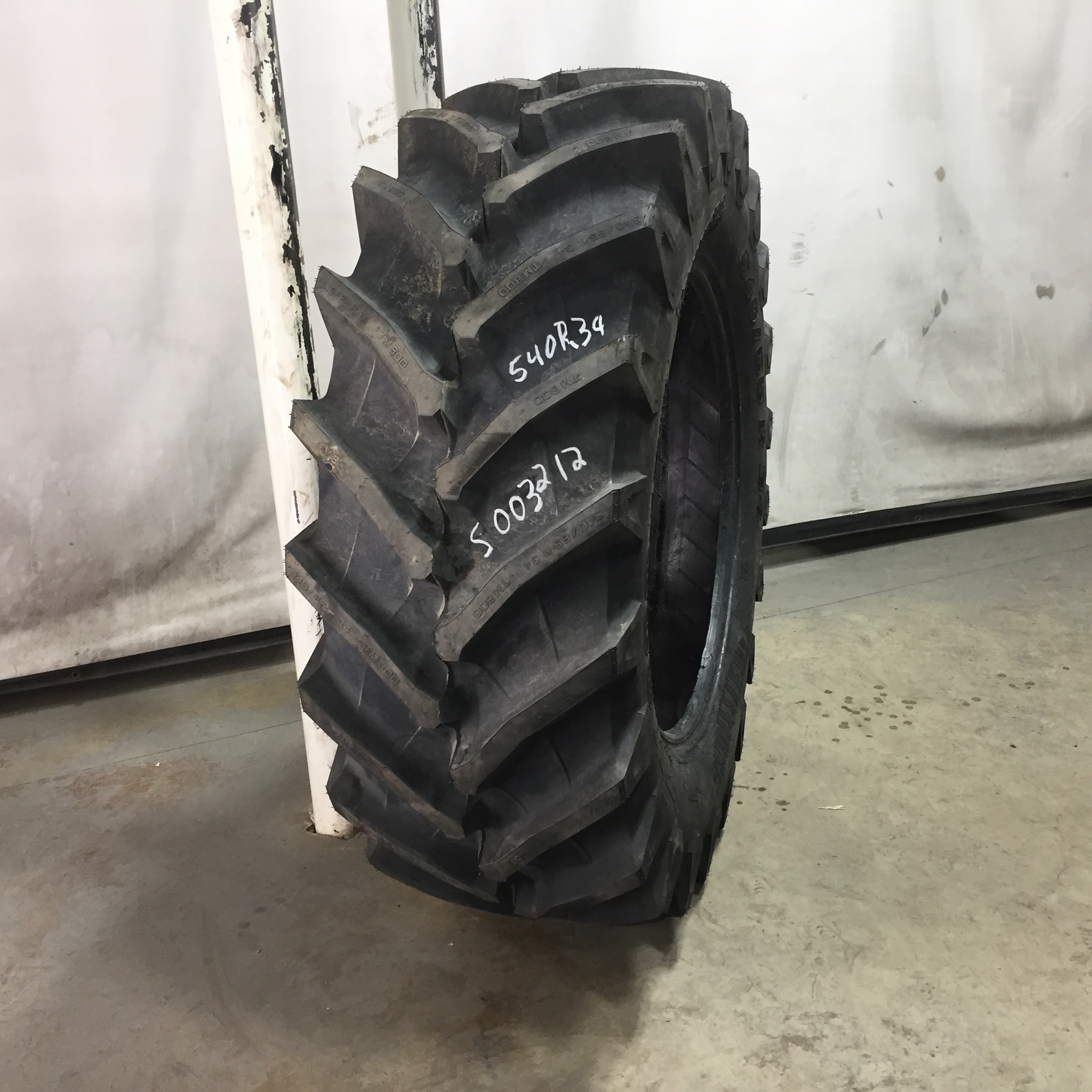 540/65R34 Trelleborg TM800 High Speed R-1W Tire S003212