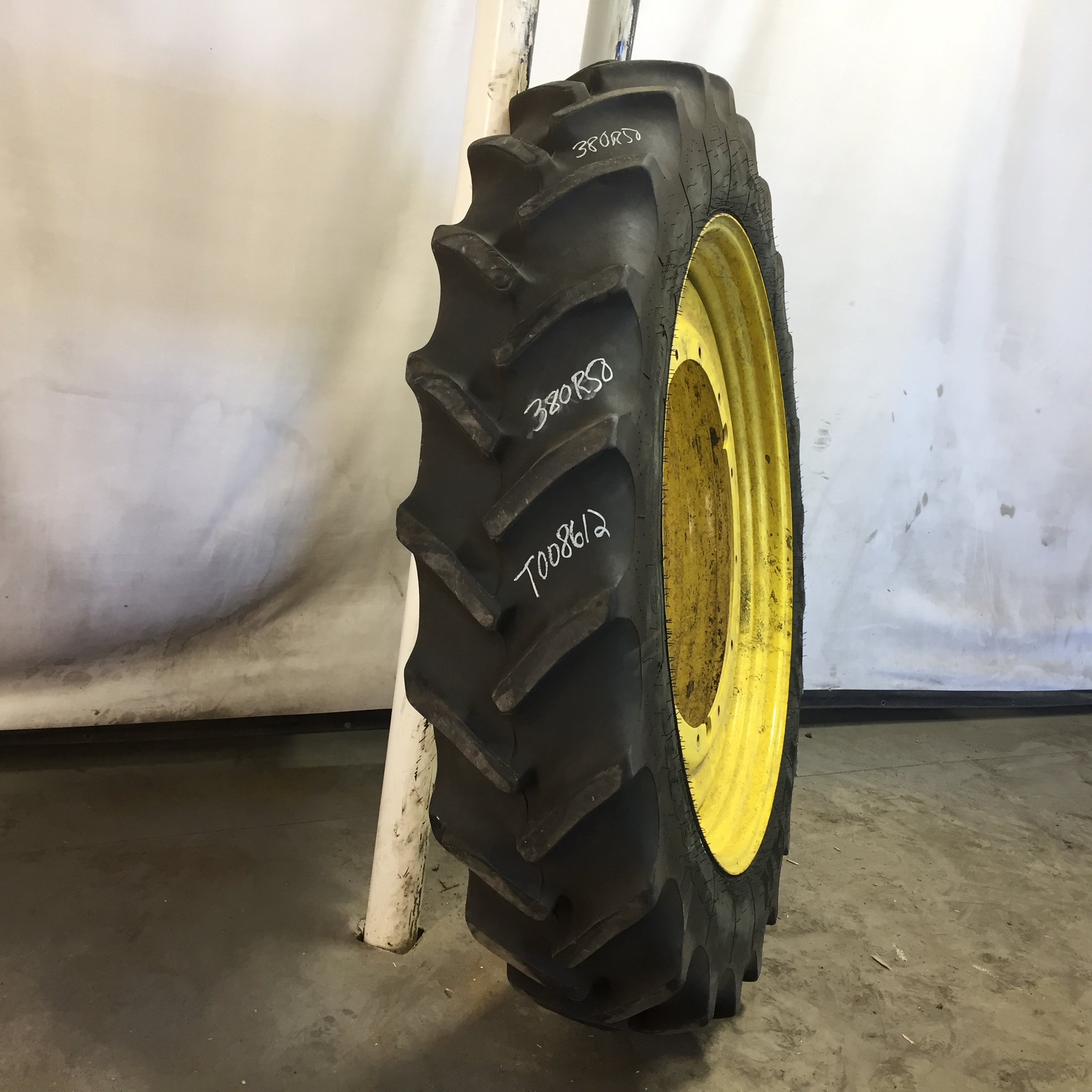 380/90R50 Goodyear Farm DT800 Optitrac R-1W Tire RT008612