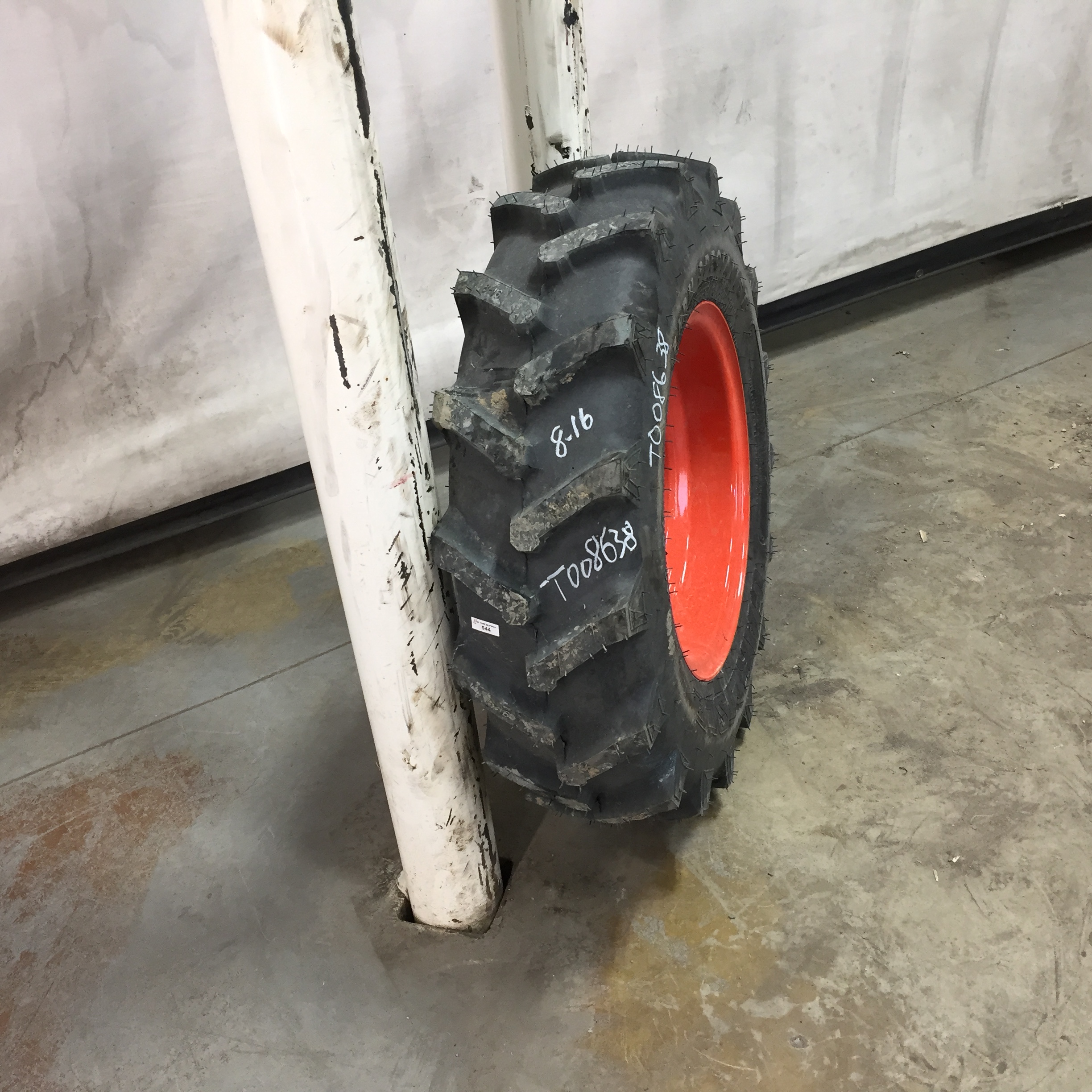 8/-16 Carlisle Farm Specialist R-1 Tire RT008638