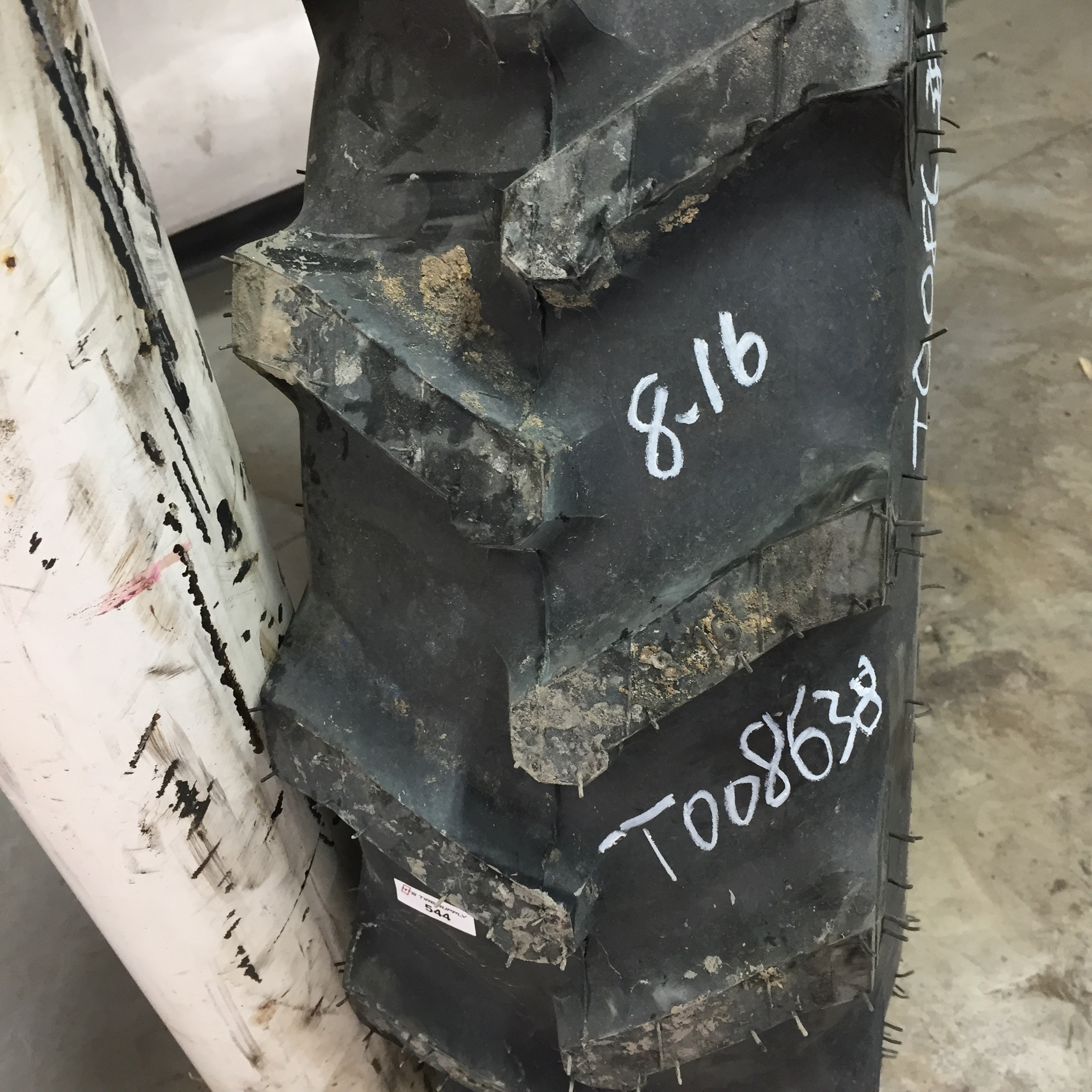 8/-16 Carlisle Farm Specialist R-1 Tire-Wheel Assembly T008638