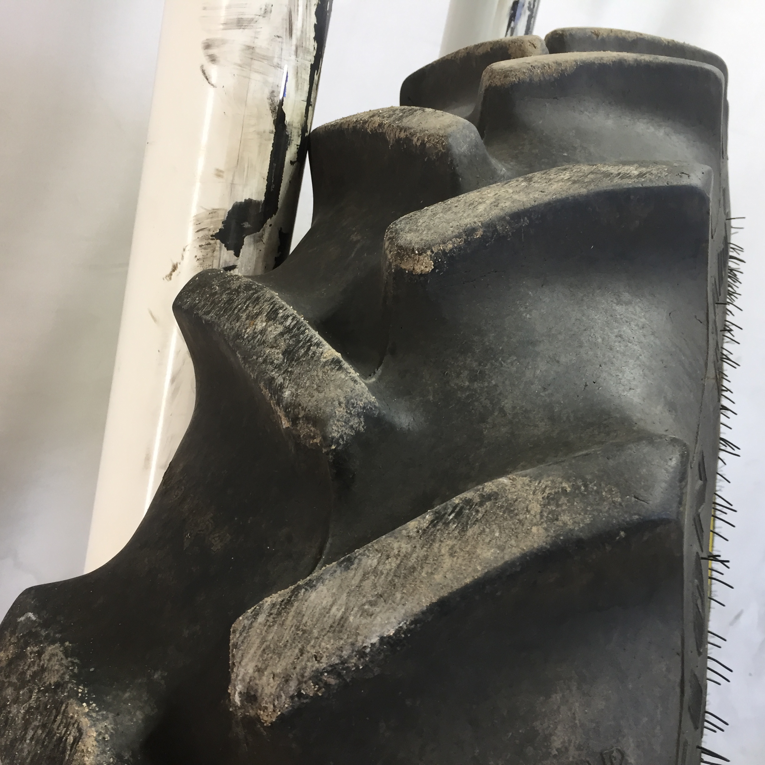 320/90R54 Goodyear Farm DT800 Super Traction R-1W Tire RT008652