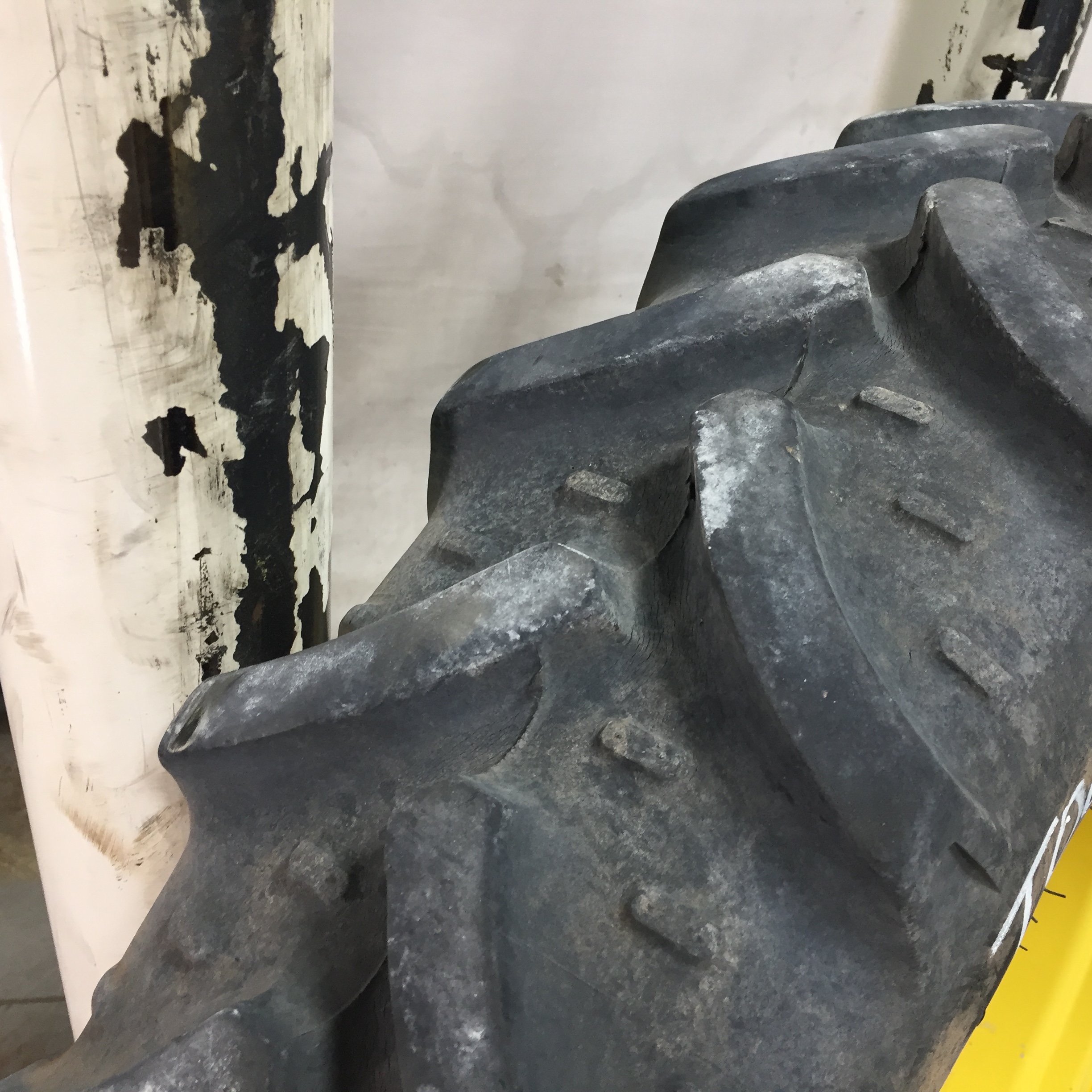 230/95R32 Kleber Super 3 R-1W Tire RT008640