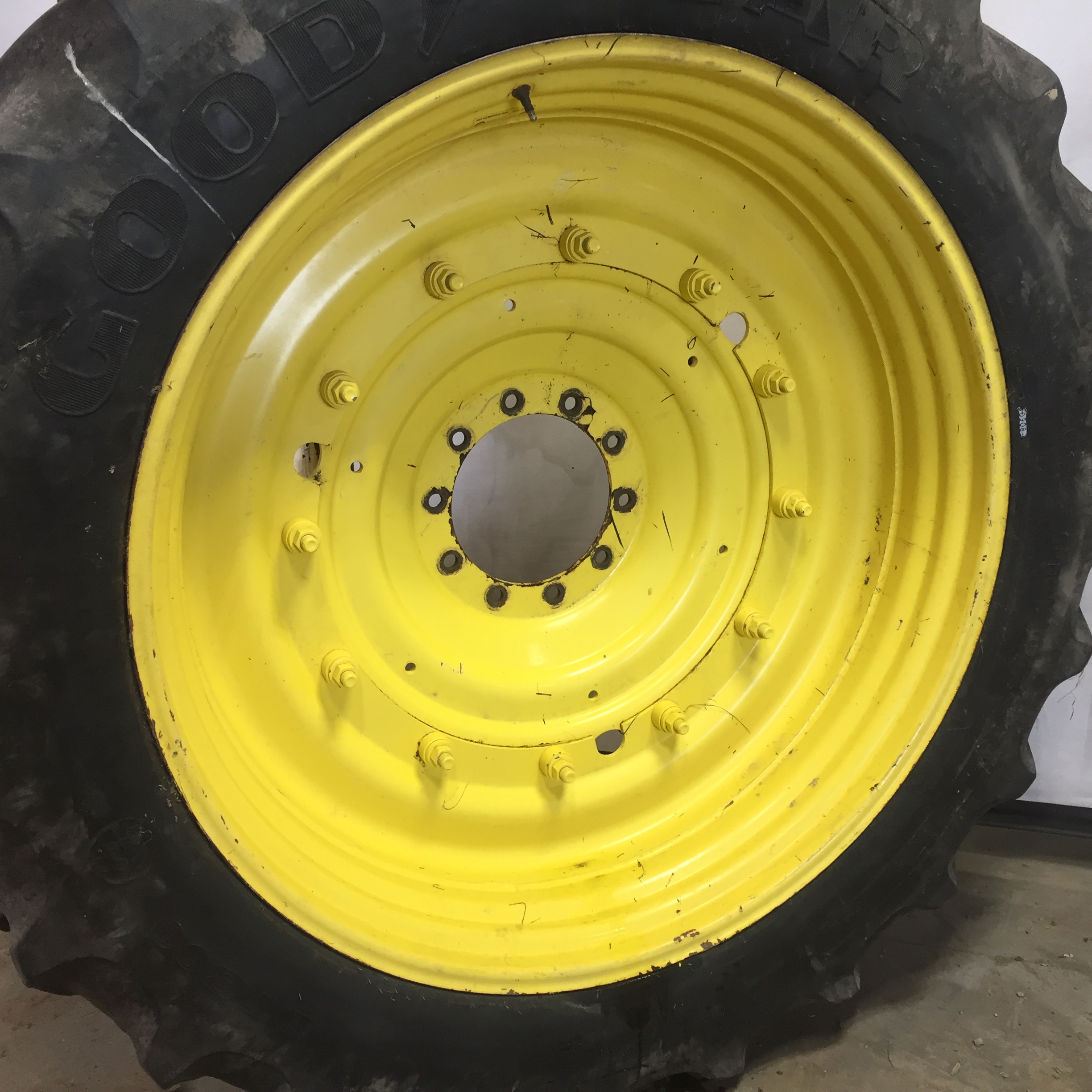 380/90R50 Goodyear Farm DT800 Optitrac R-1W Stub Disc Tire-Wheel Assembly T008653