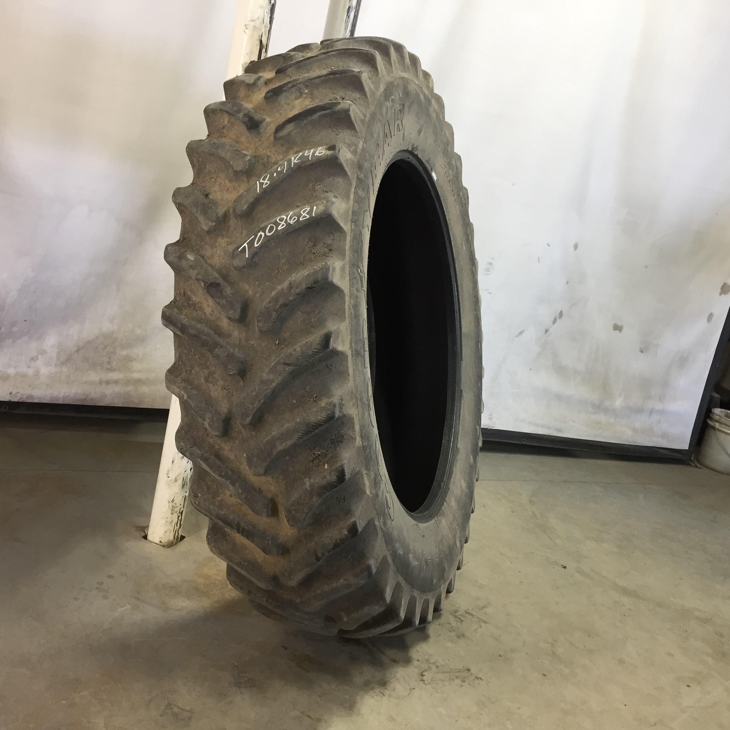 18.4/R46 Goodyear Farm Dyna Torque Radial R-1 Tire T008681